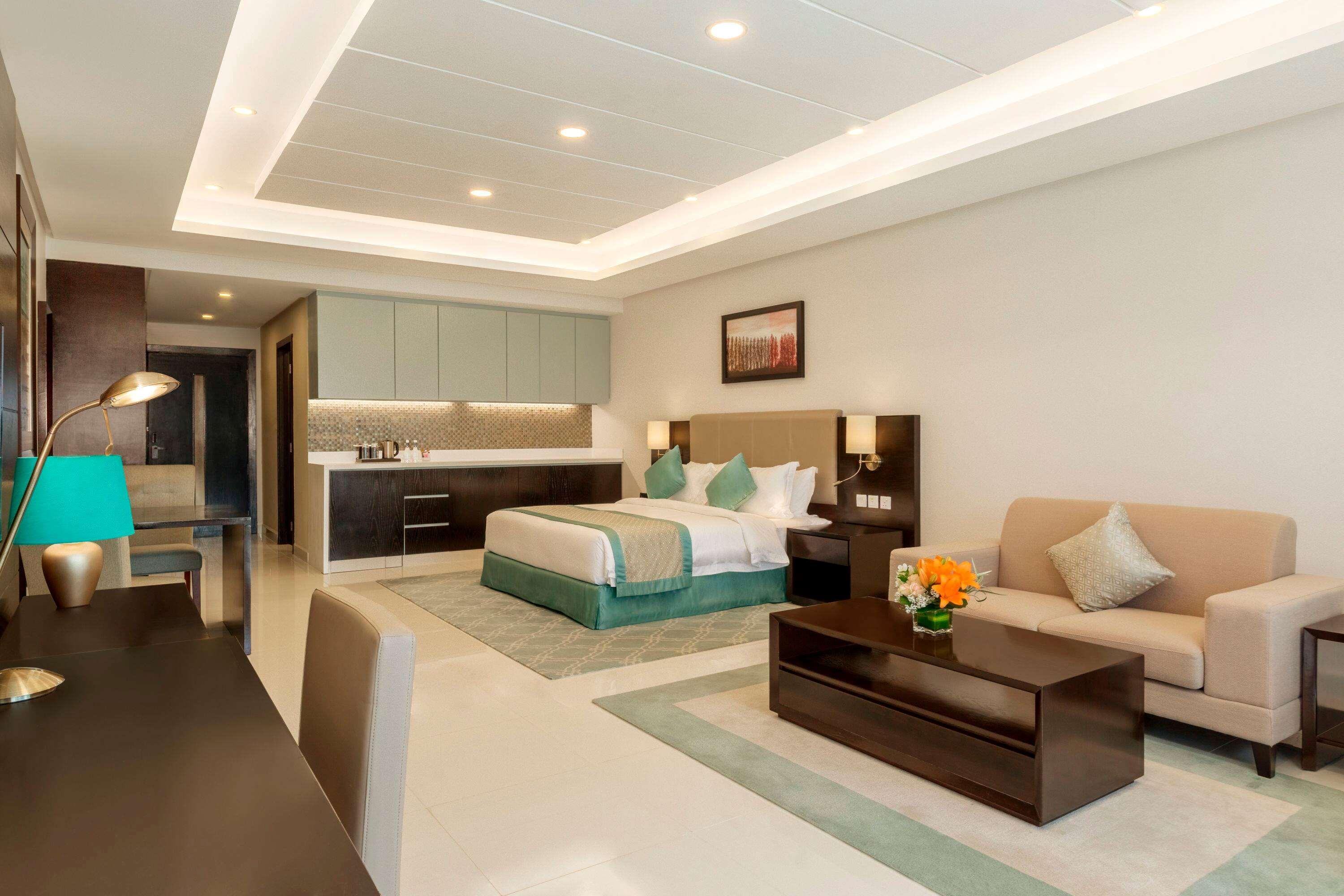 Double Business King Bed