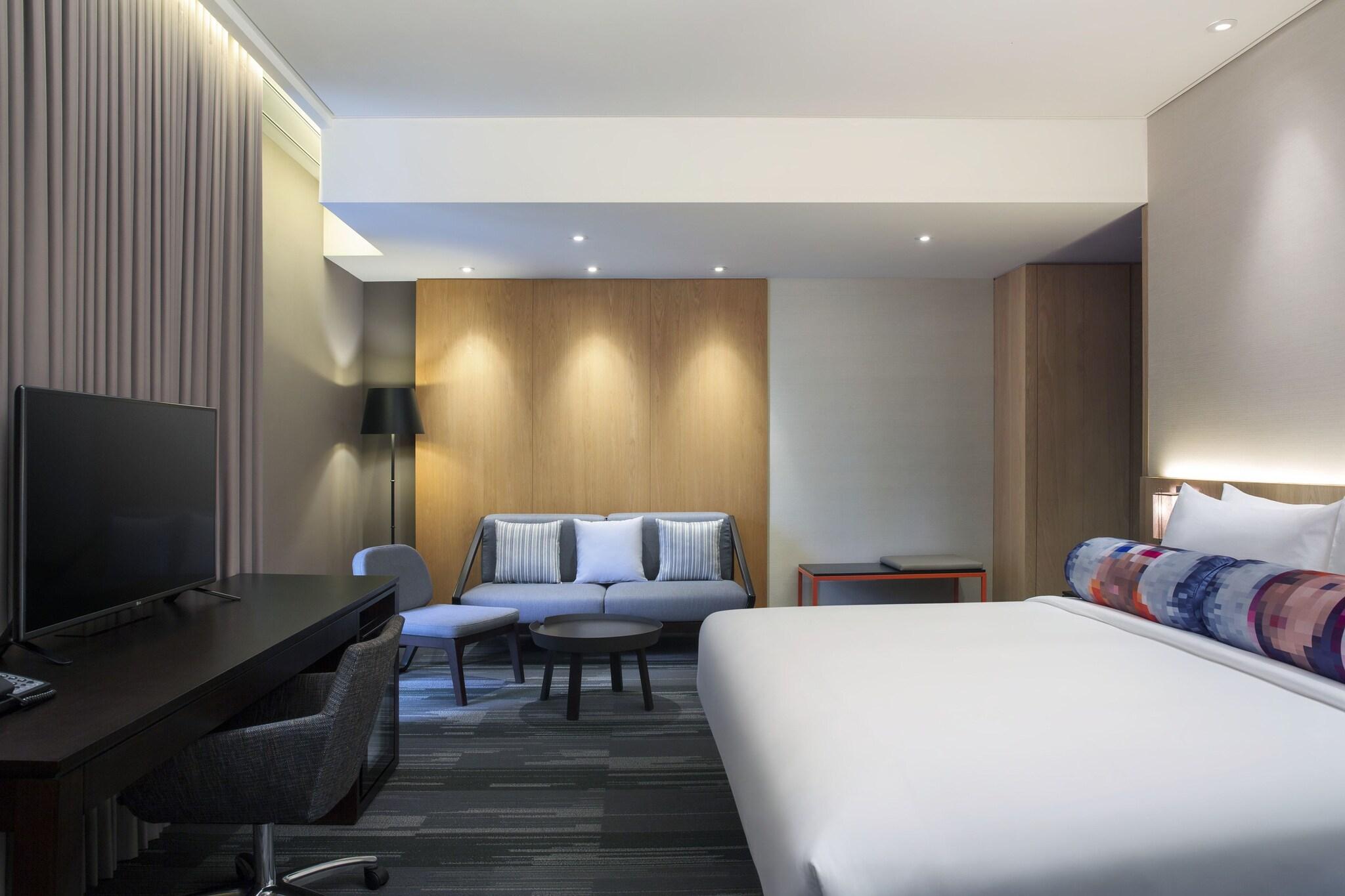 Double King Size Bed