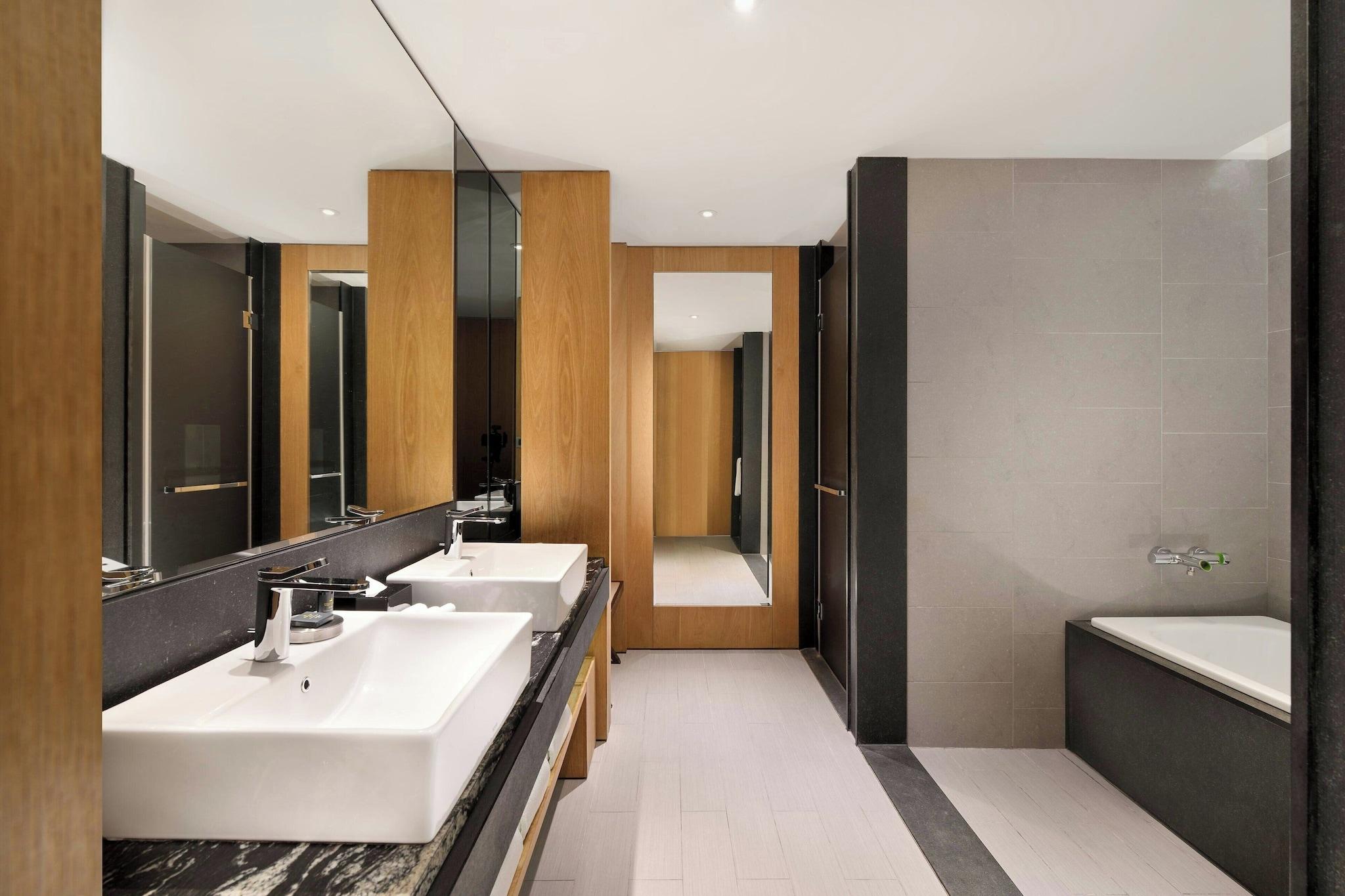 Double Two Queen Beds