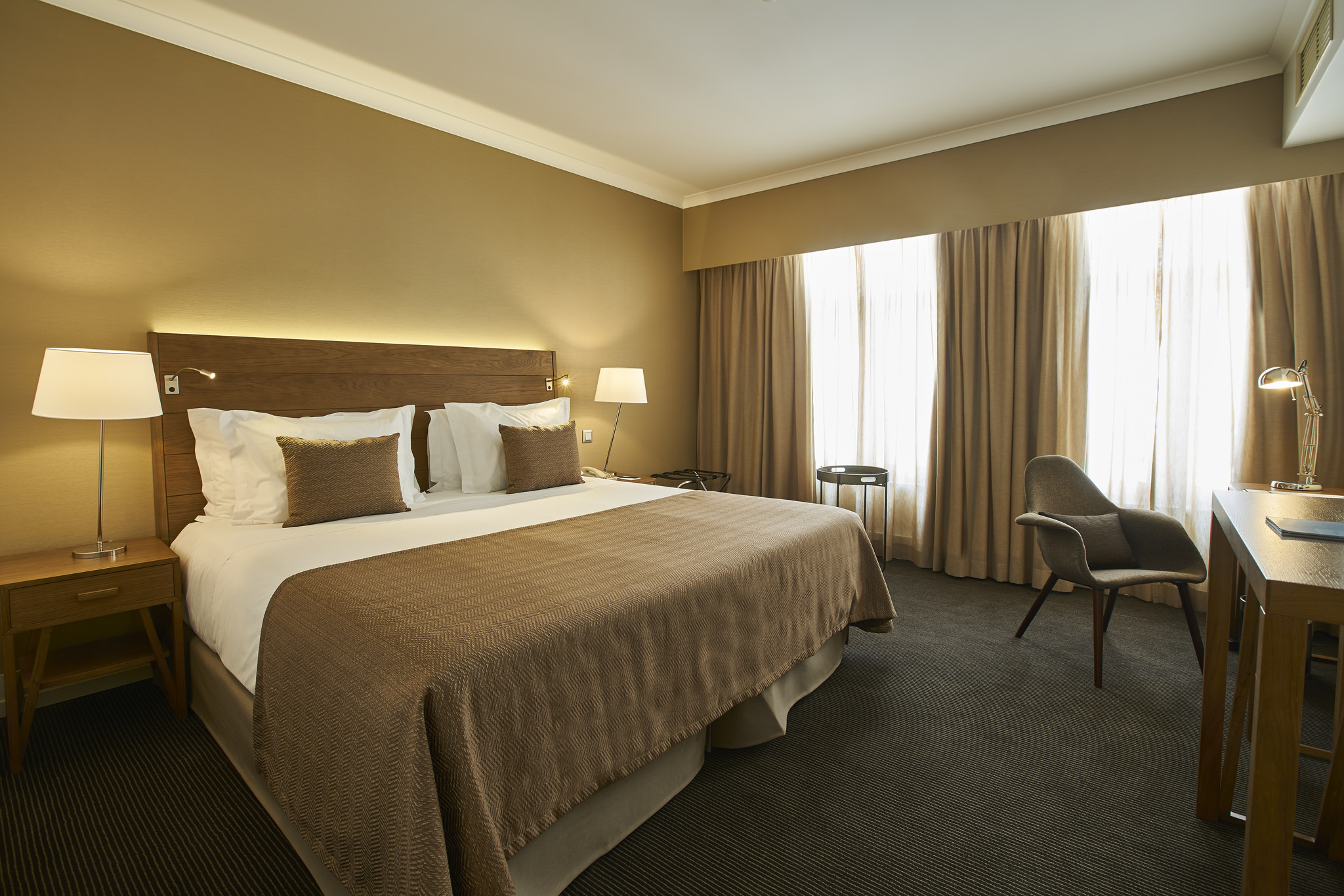 Family Room Capacity 5