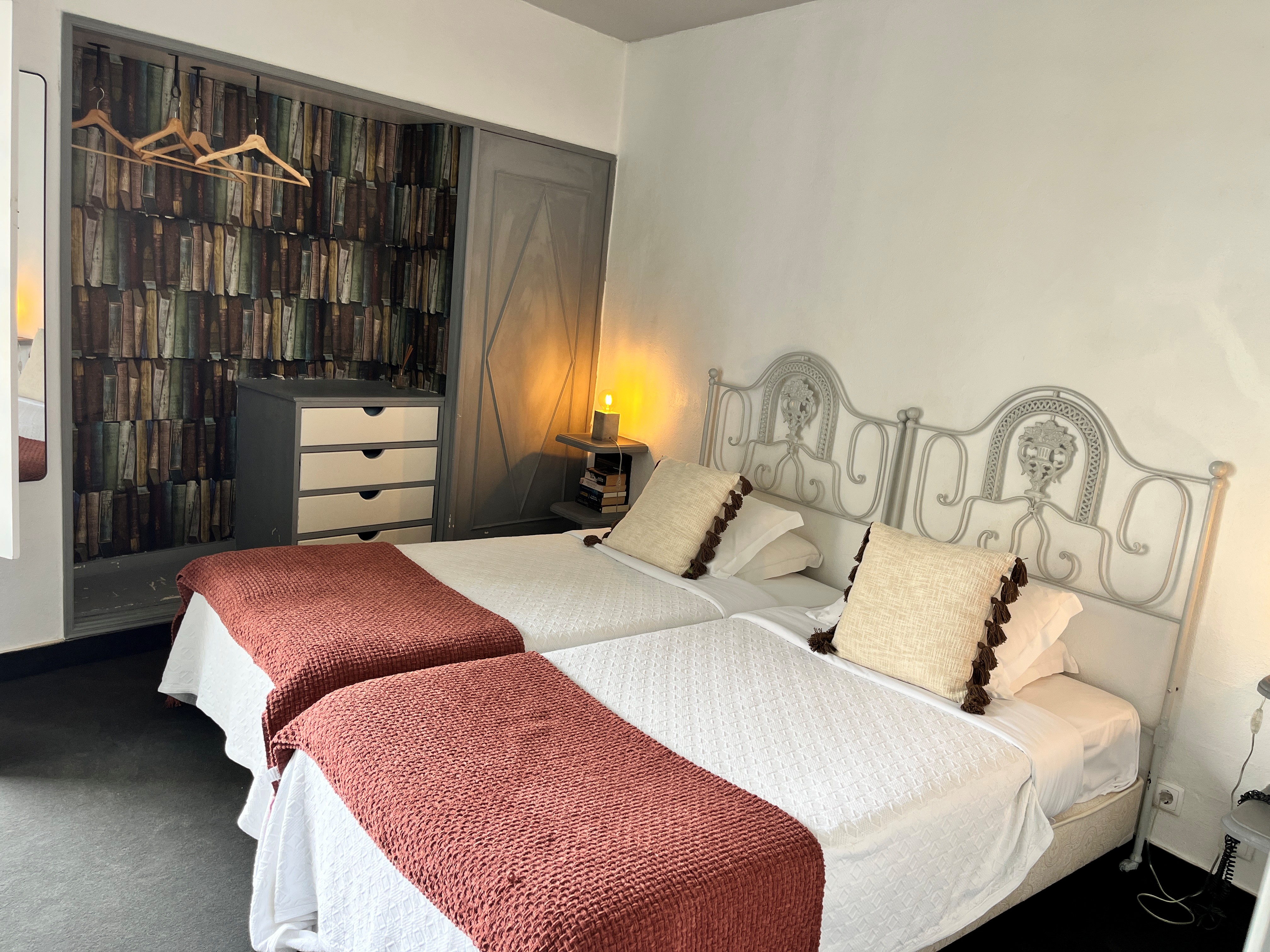 Double or Twin Standard