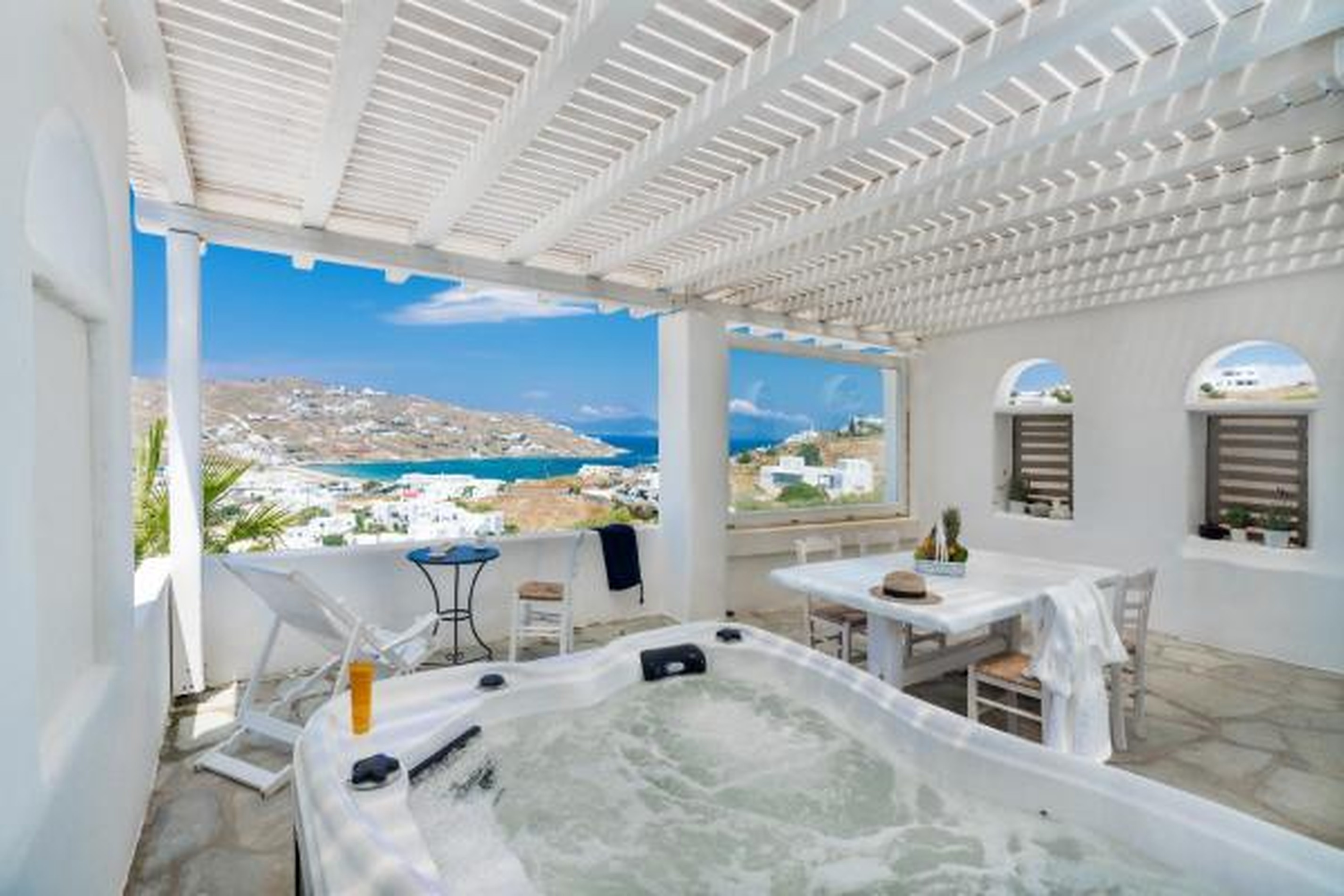 Apartment with Jacuzzi
