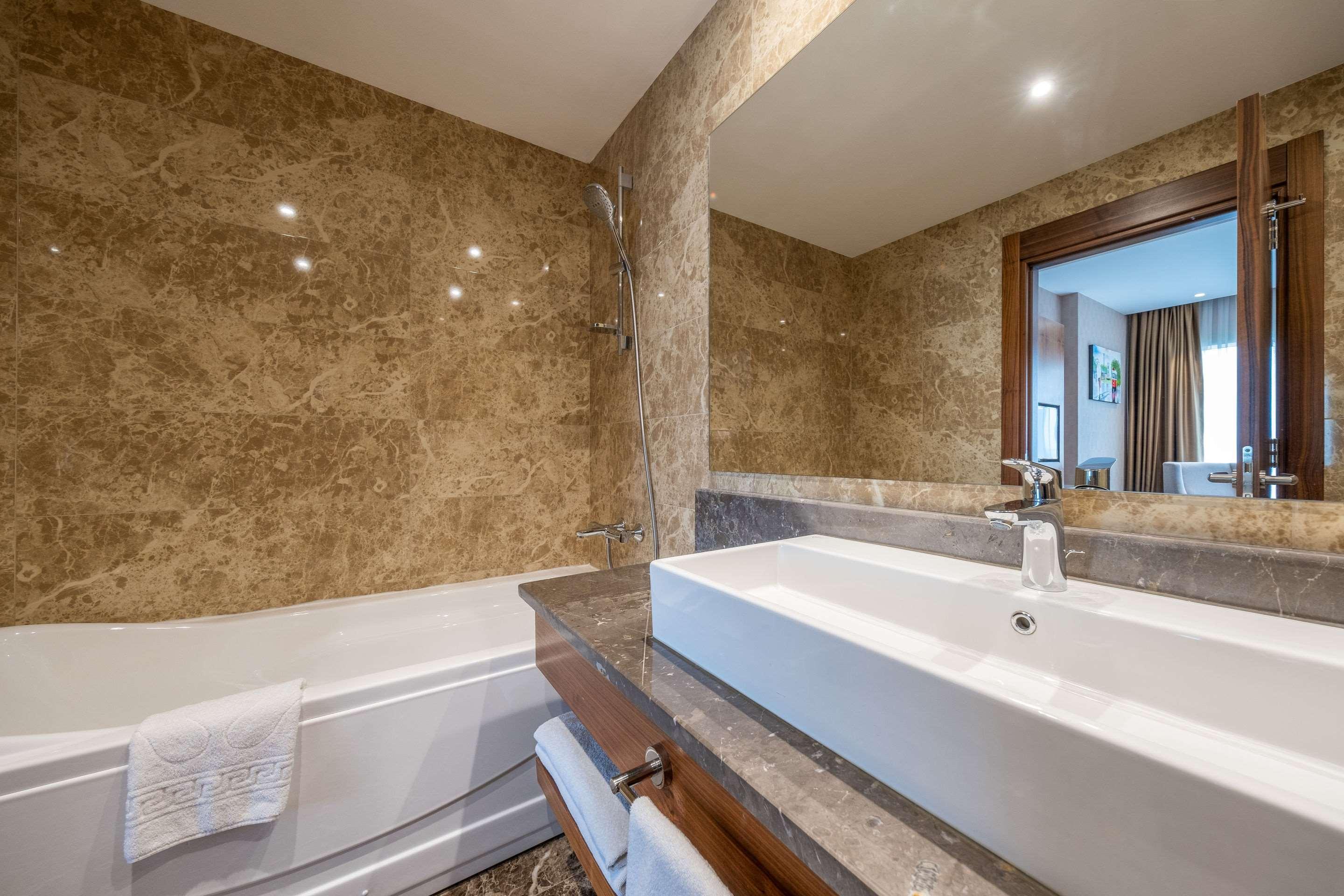 Suite with Double Bed