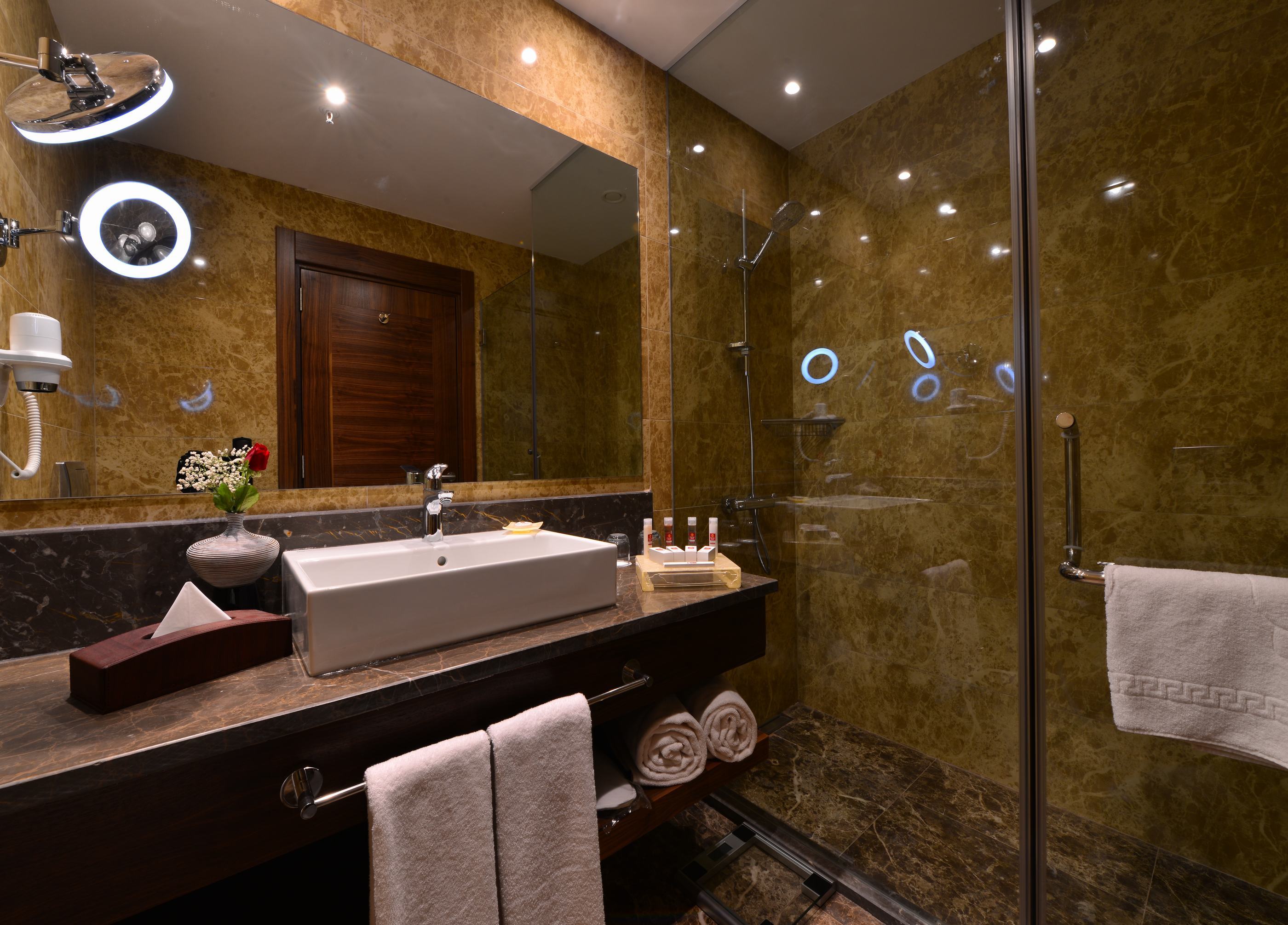 Double Single Business