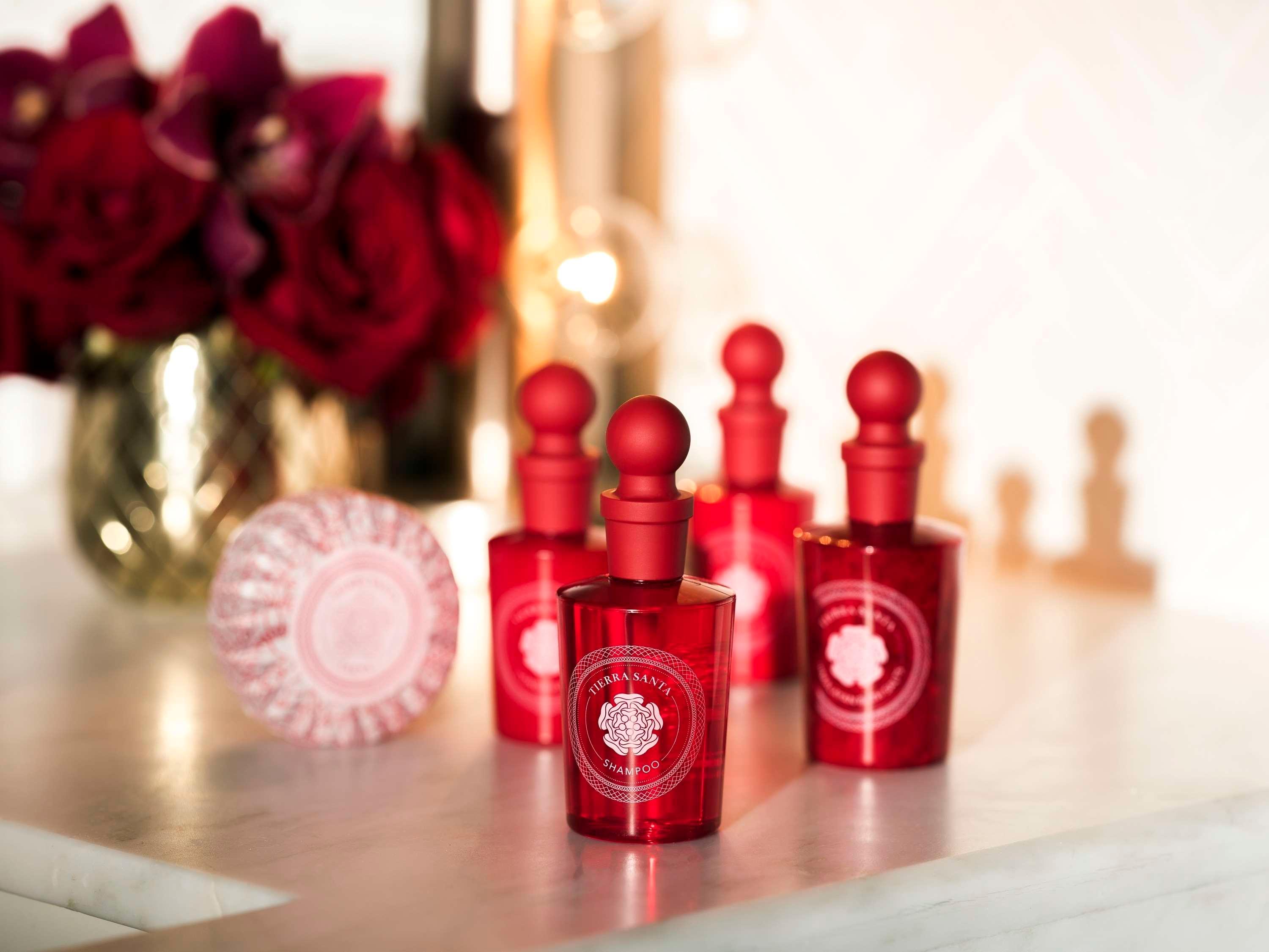 Double Partial Ocean View King Bed