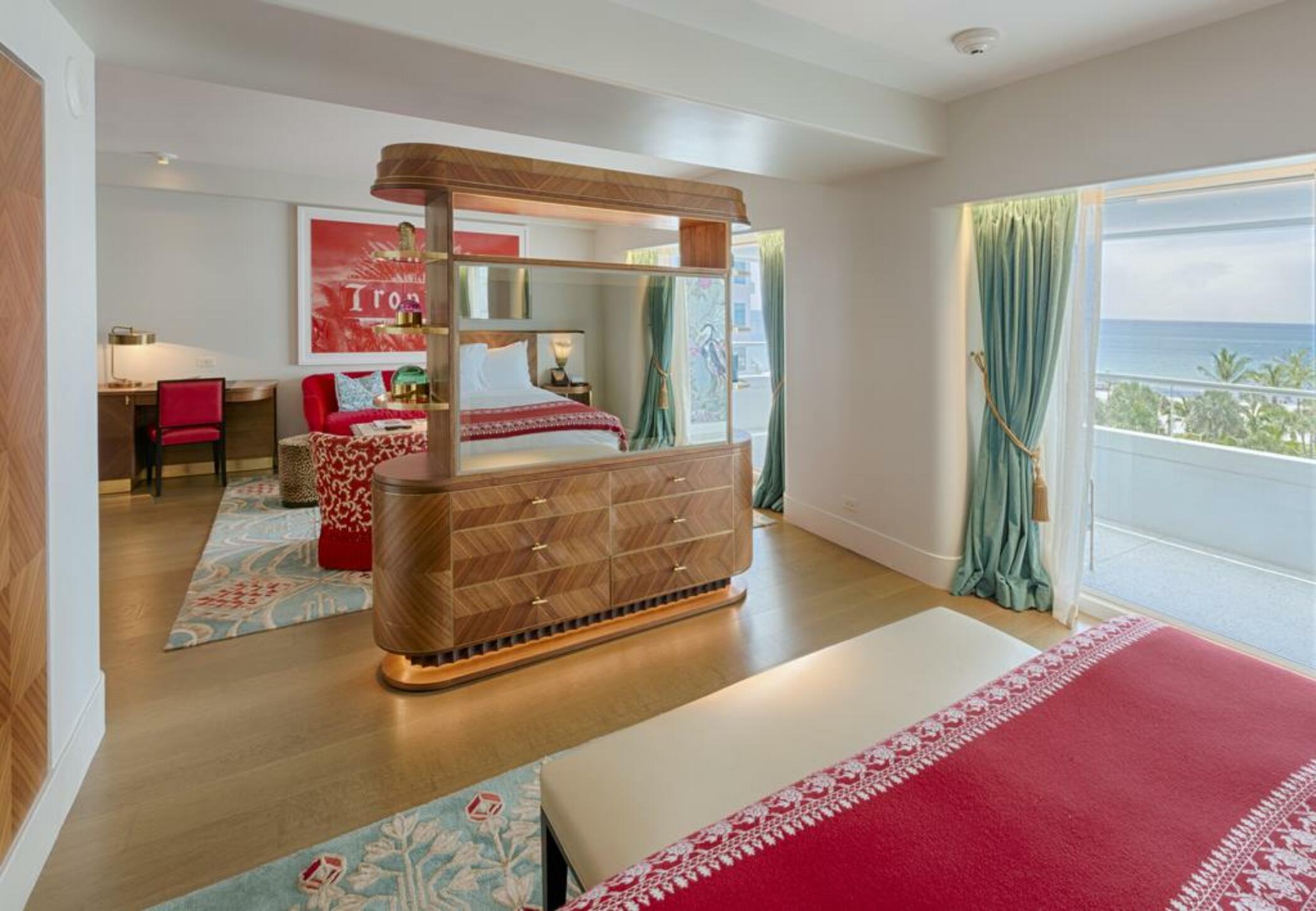 Double Partial Ocean View King Bed