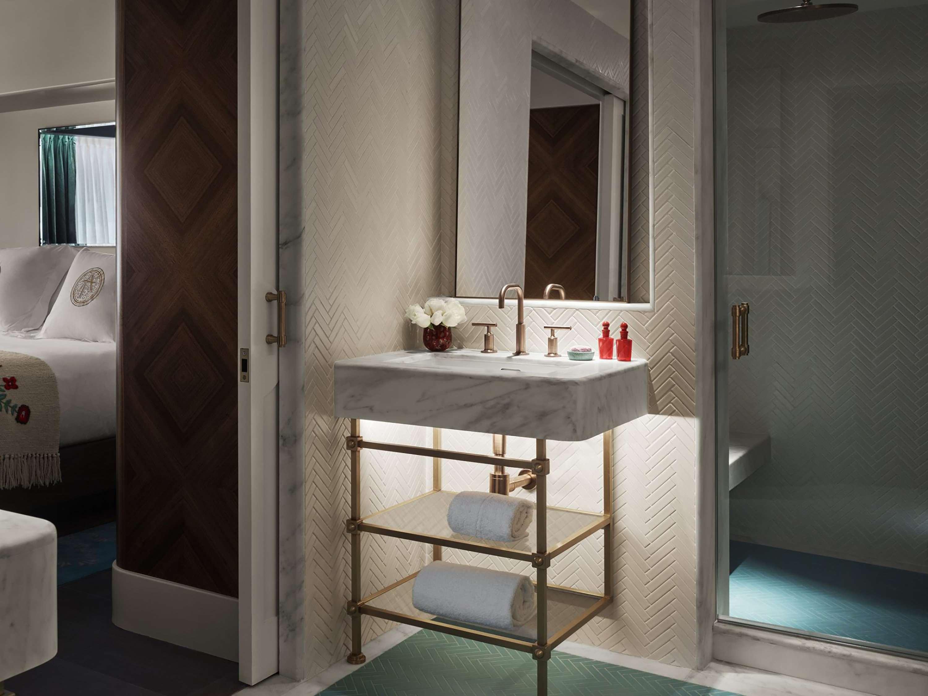 Junior Suite Partial Ocean View