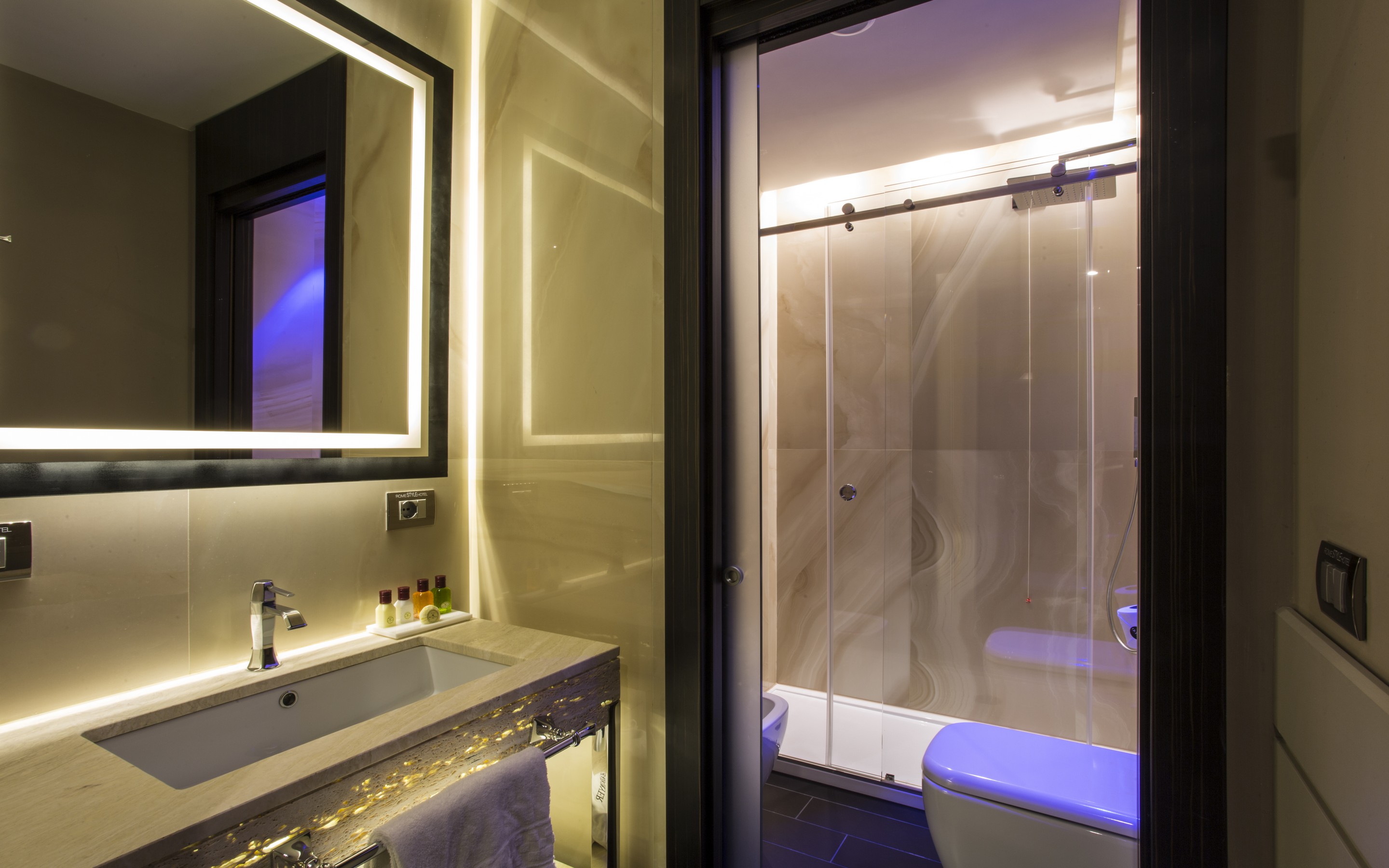 Double or Twin Superior