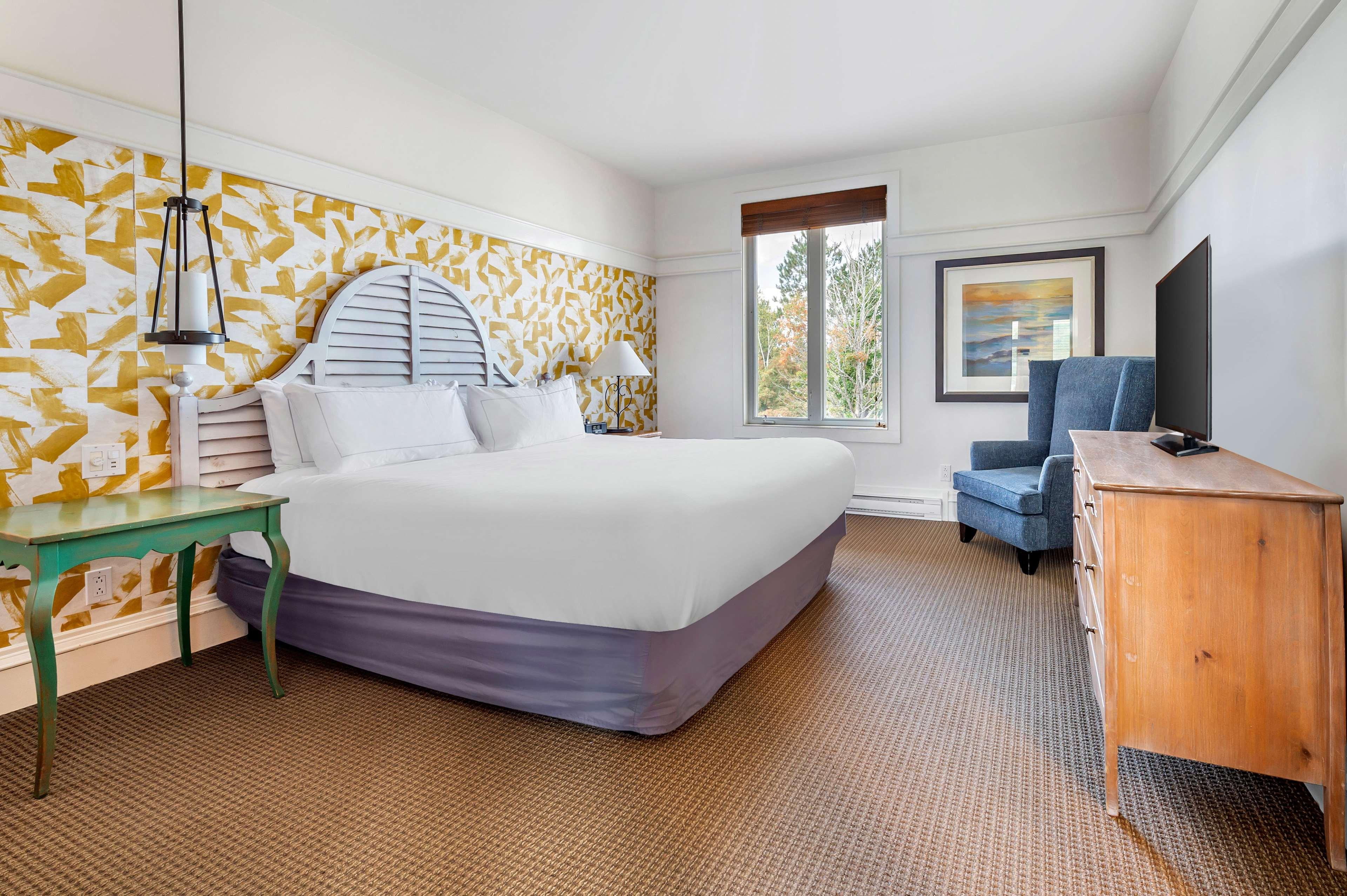 Suite Queen Size Bed