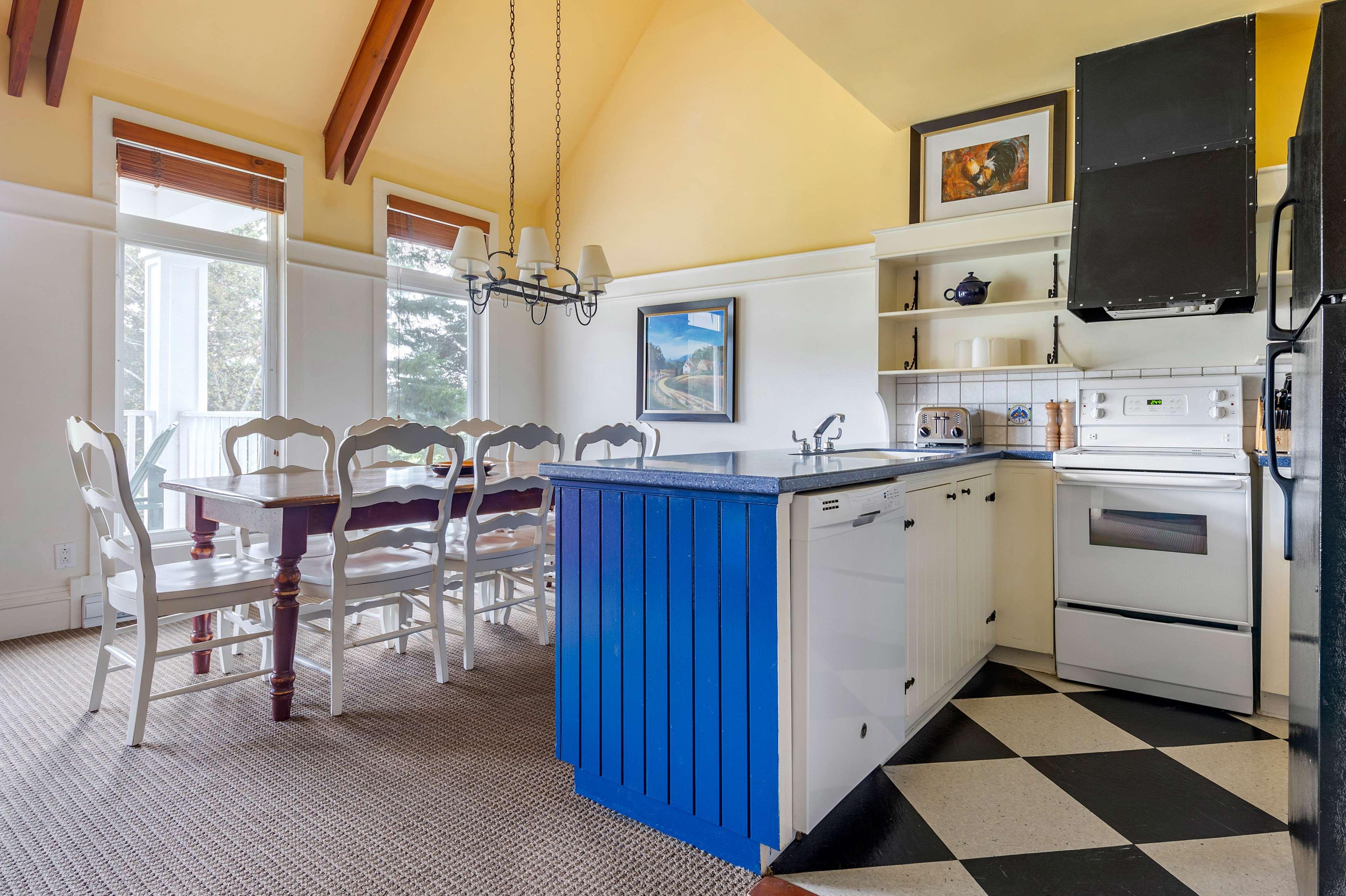 Suite Queen Size Bed