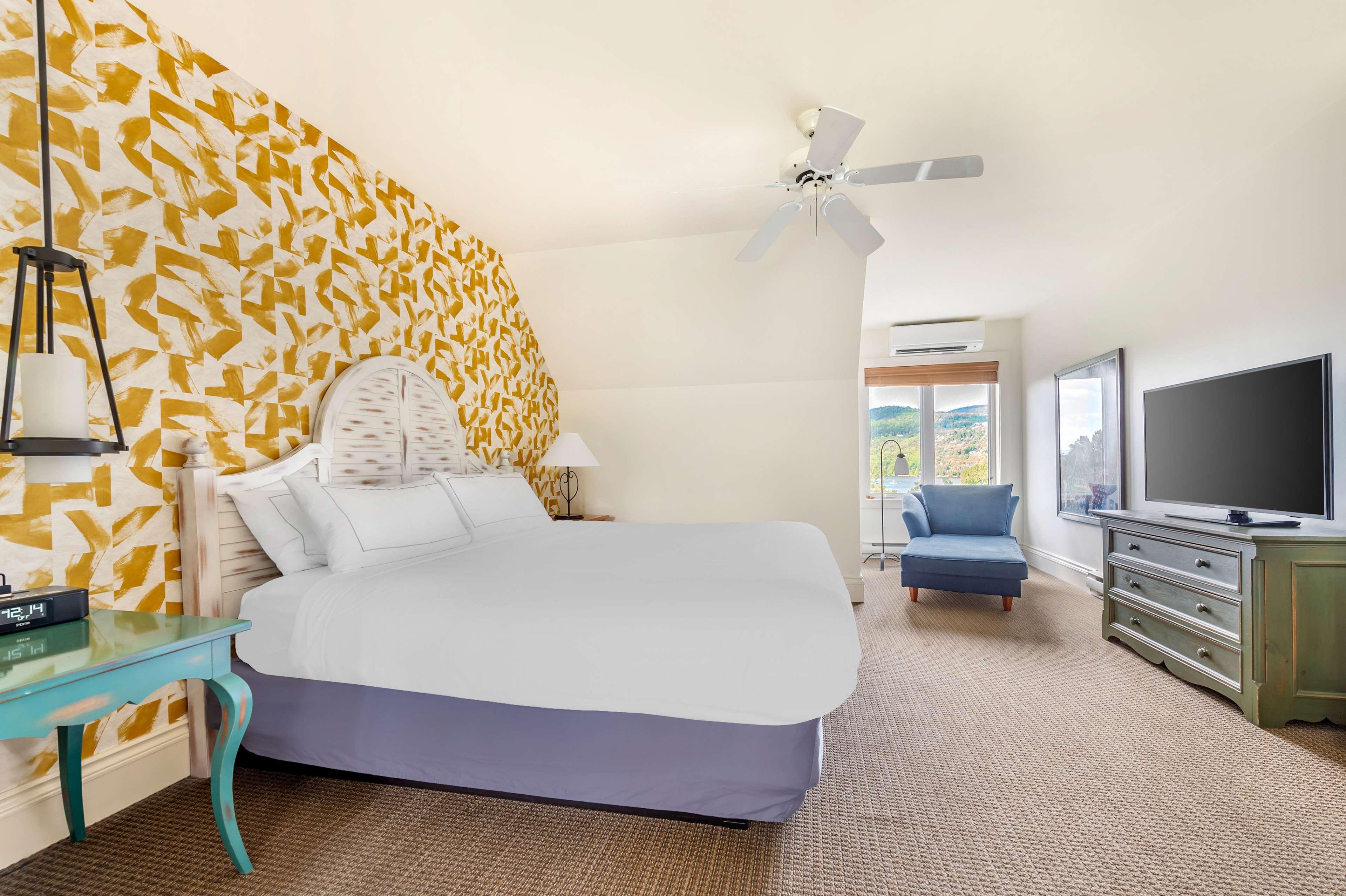 Suite King Bed One Bedroom 