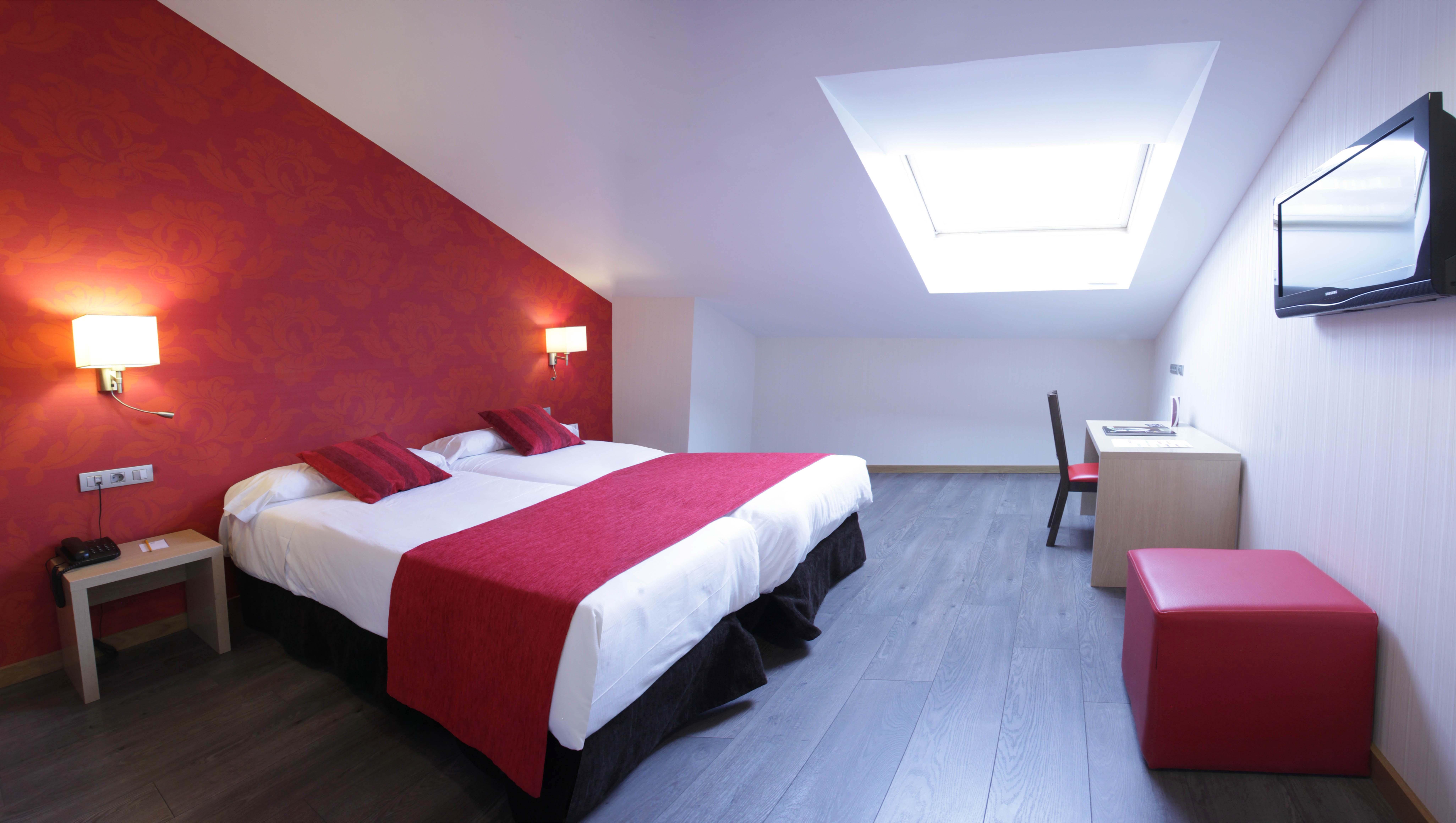 Double or Twin Standard