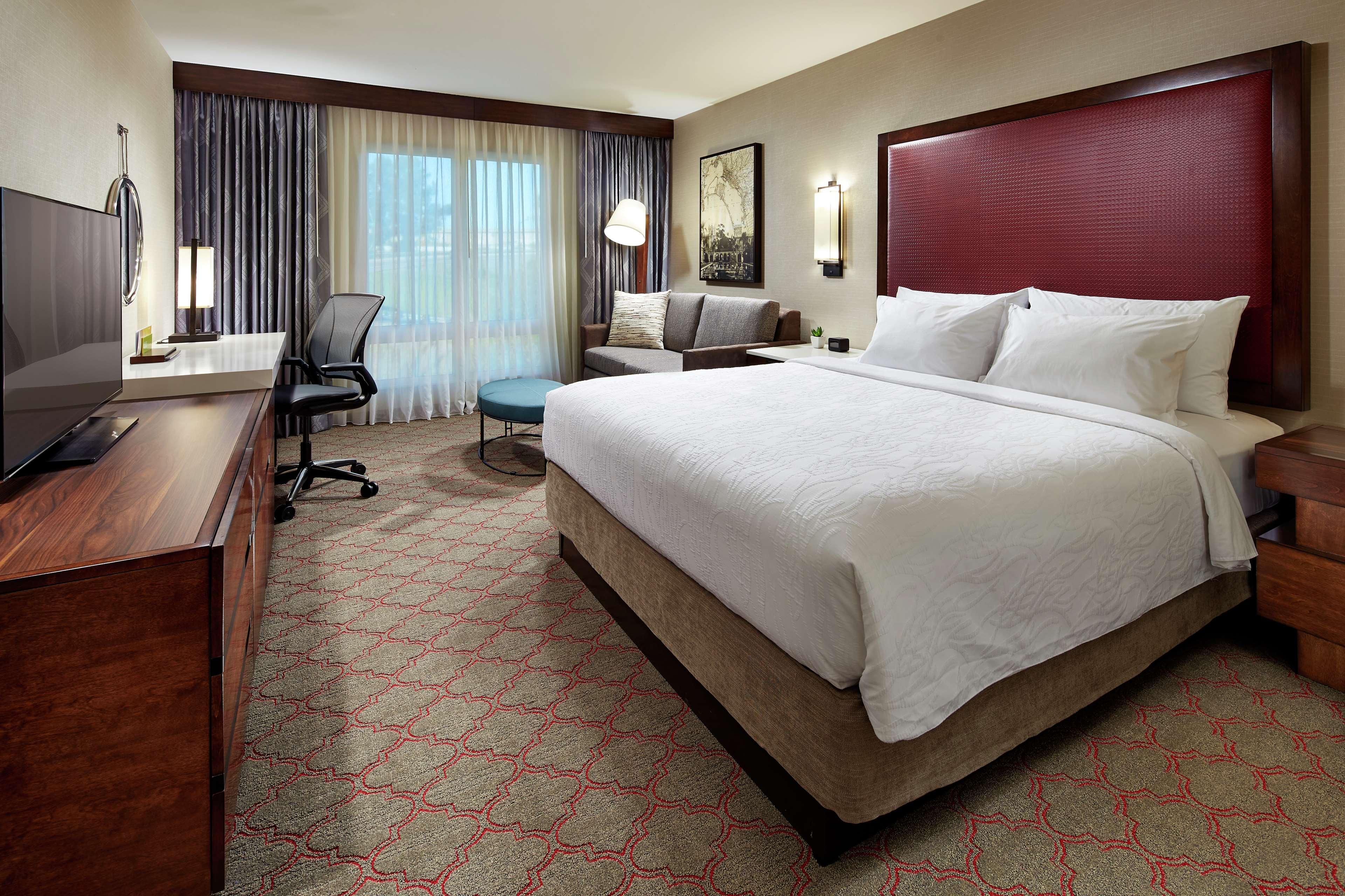 Room Premium King Bed