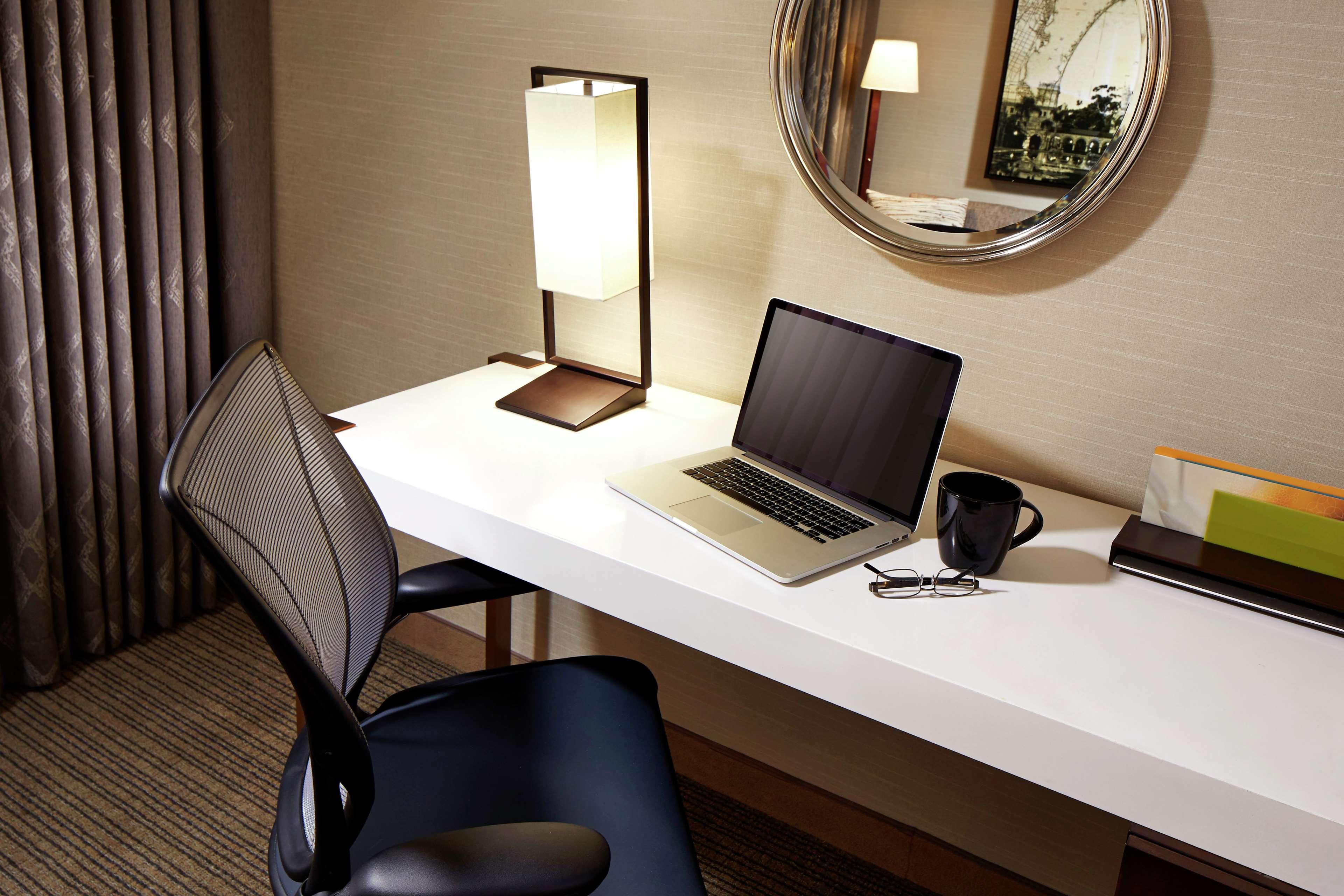 Room Premium King Bed