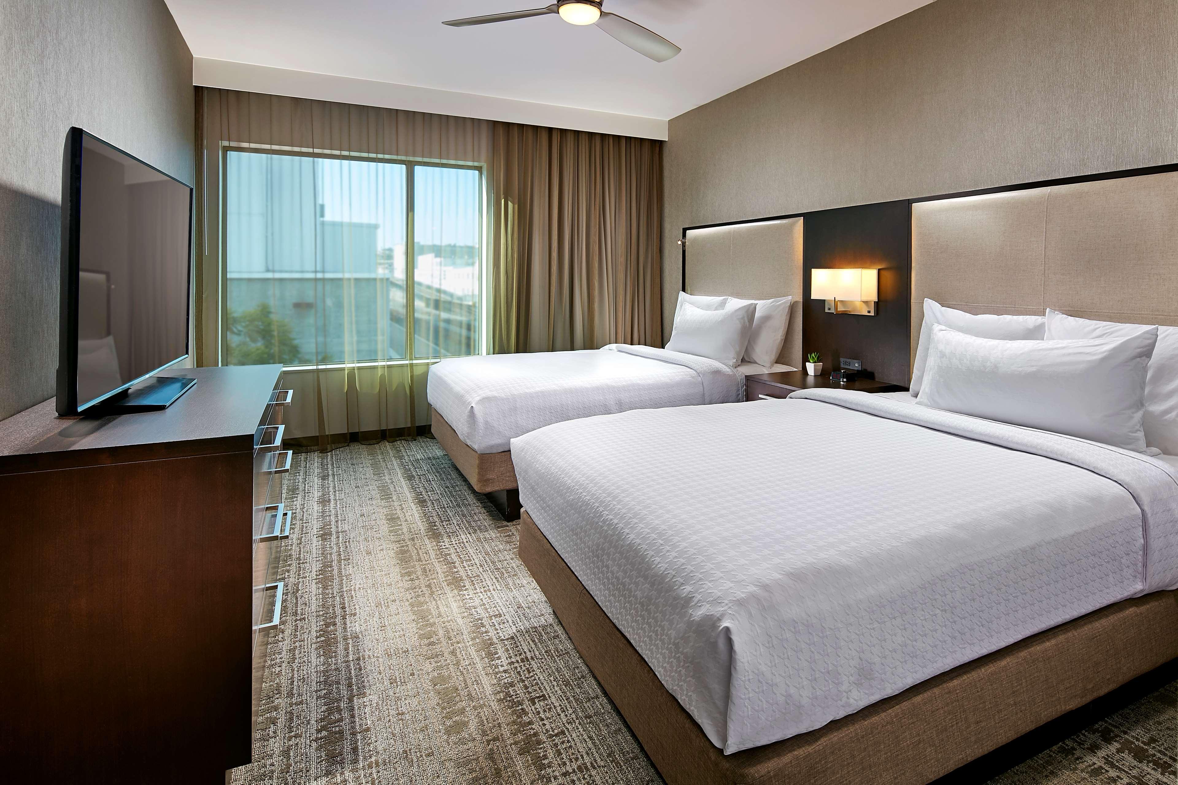 Suite Two Queen Beds Non Smoking