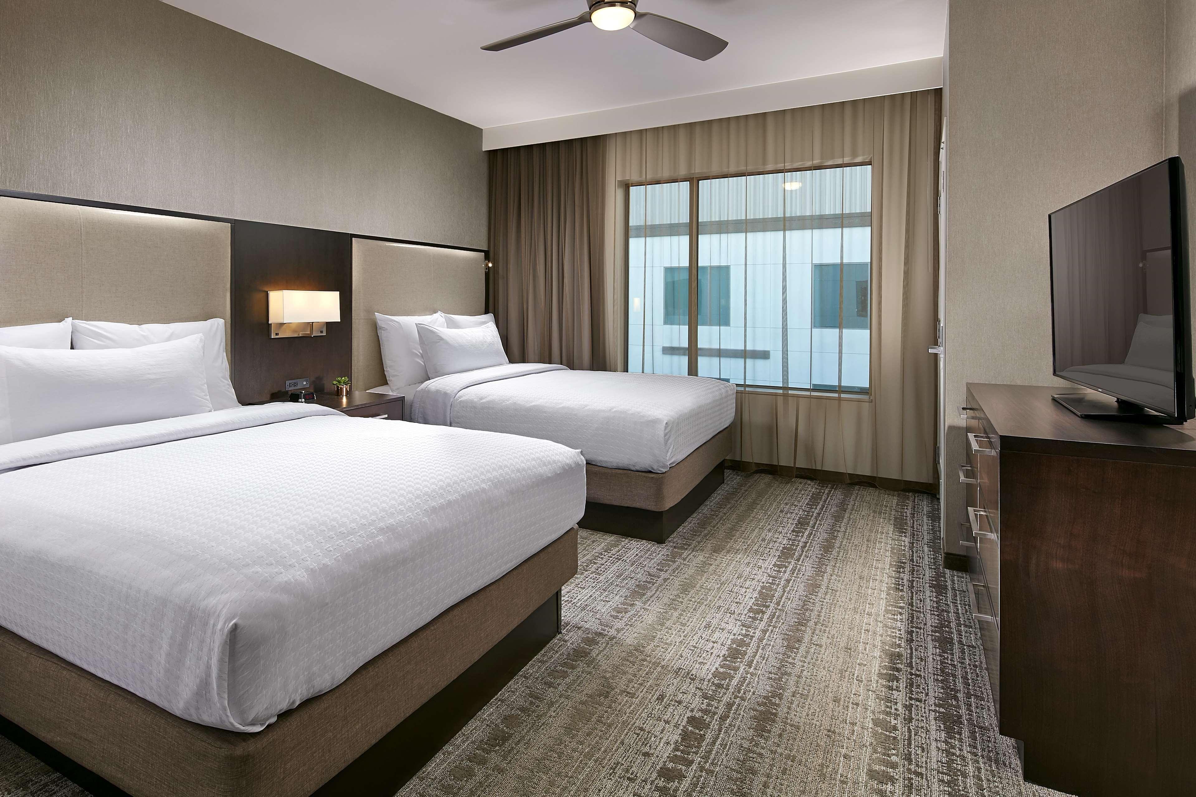 Suite Two Queen Beds One Bedroom