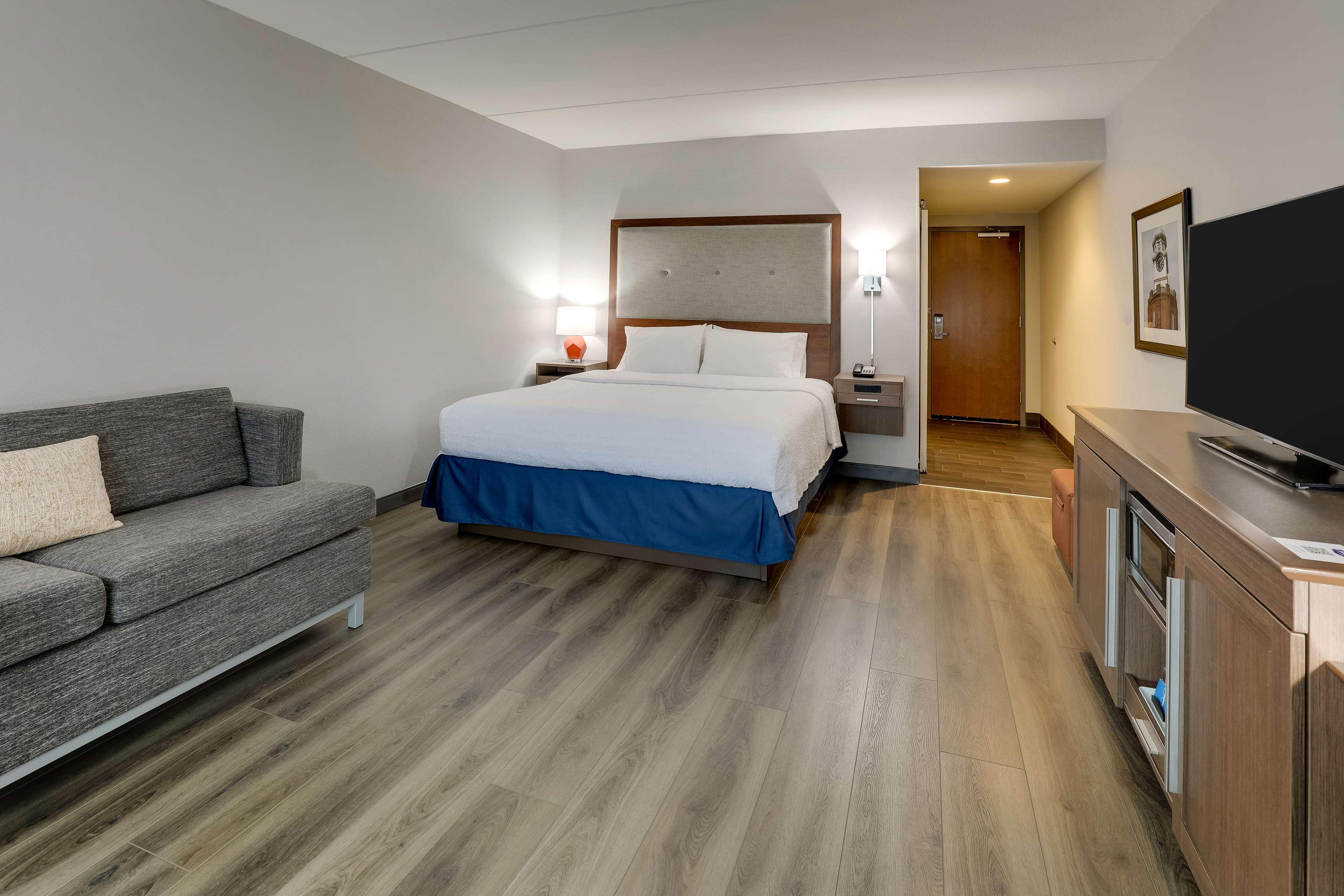 Double King Bed Non Smoking