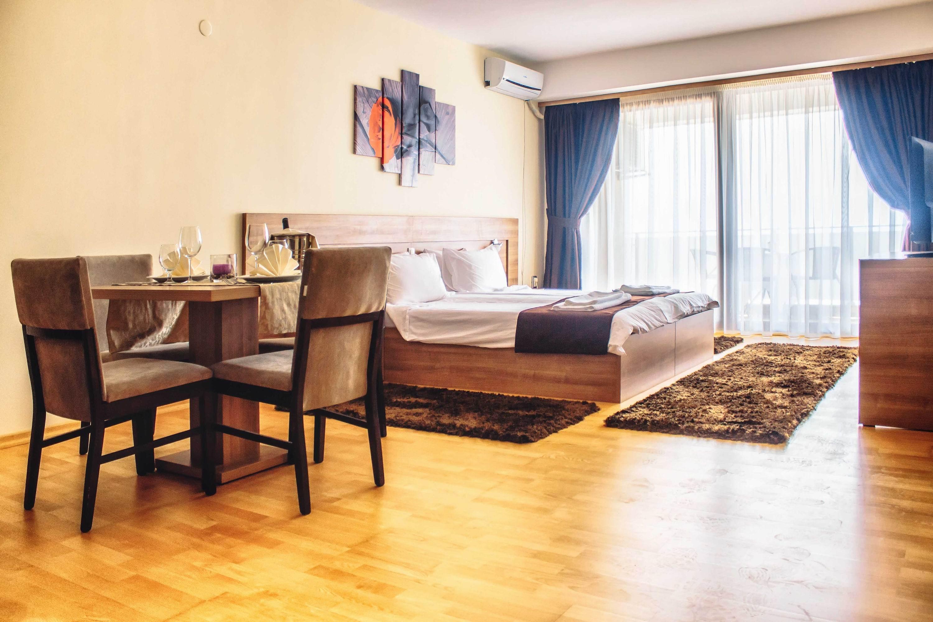 Apartment Mountain View