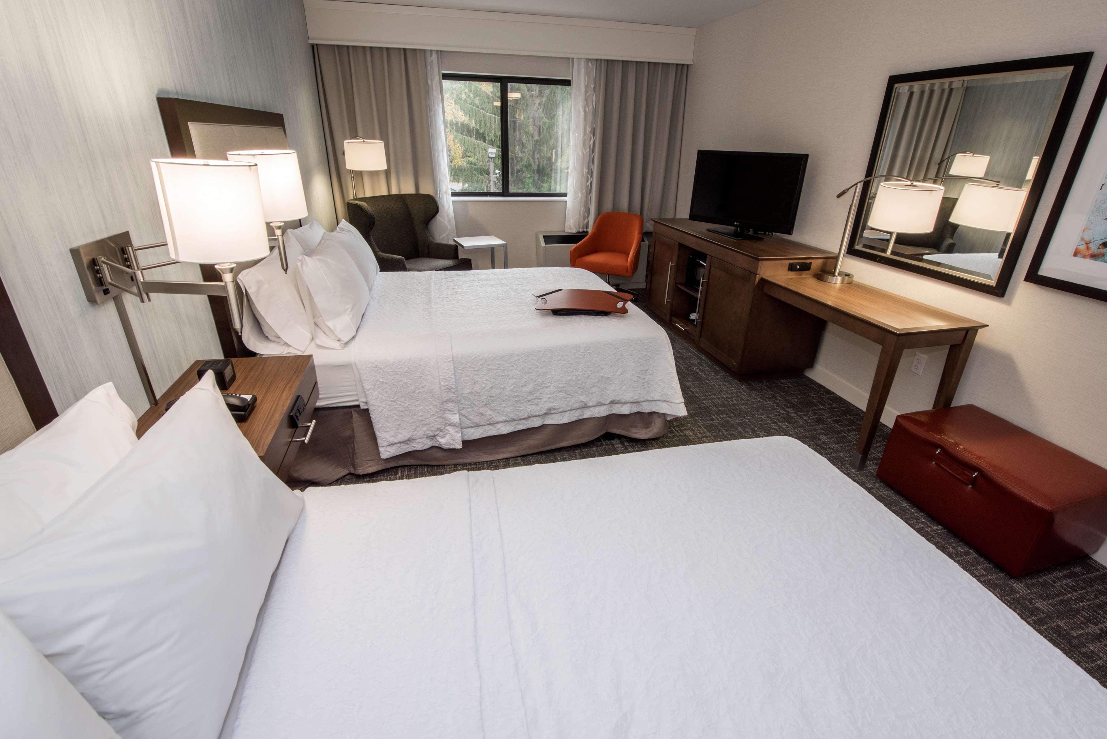 Double Two Queen Beds Non Smoking