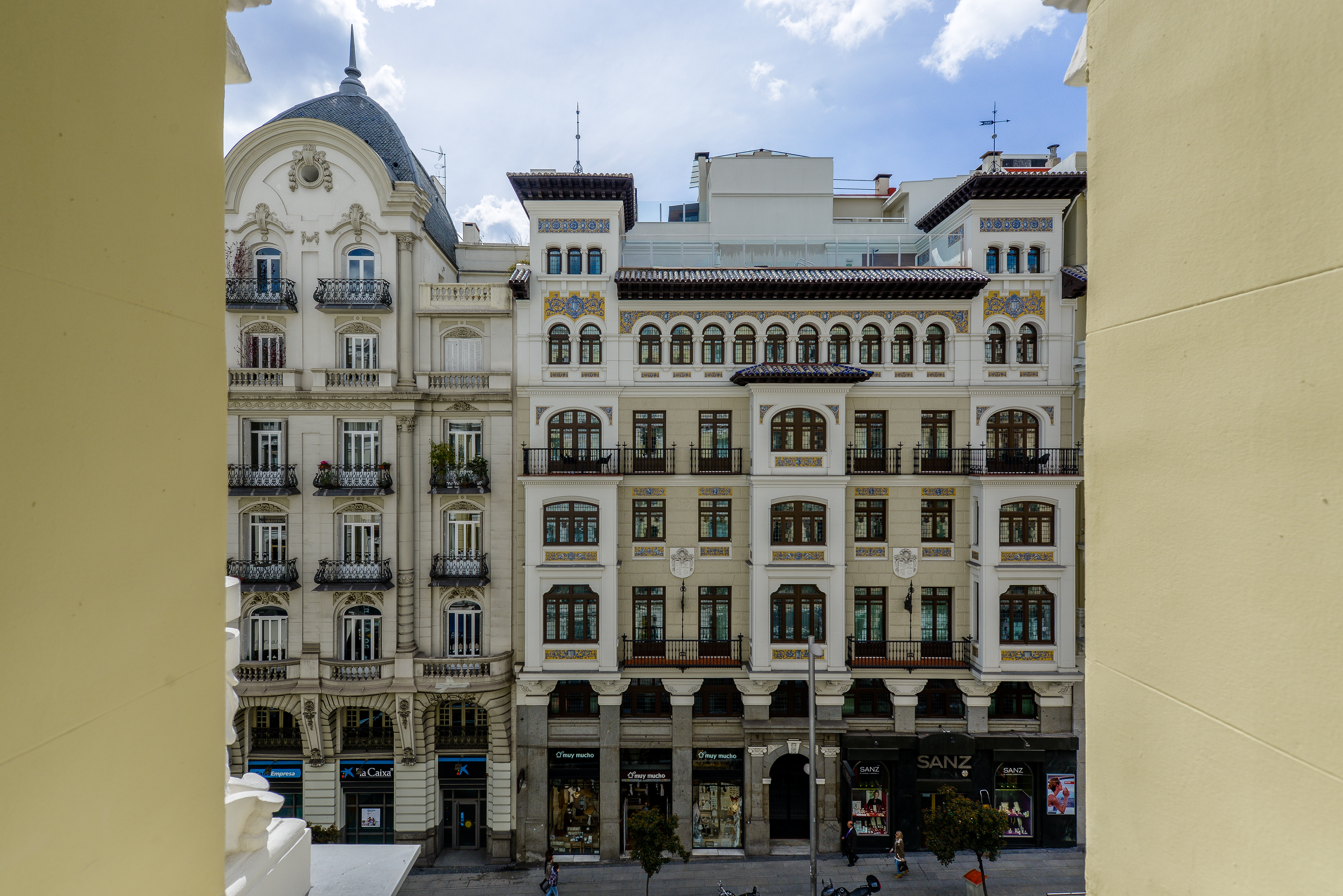 Double Single with Views