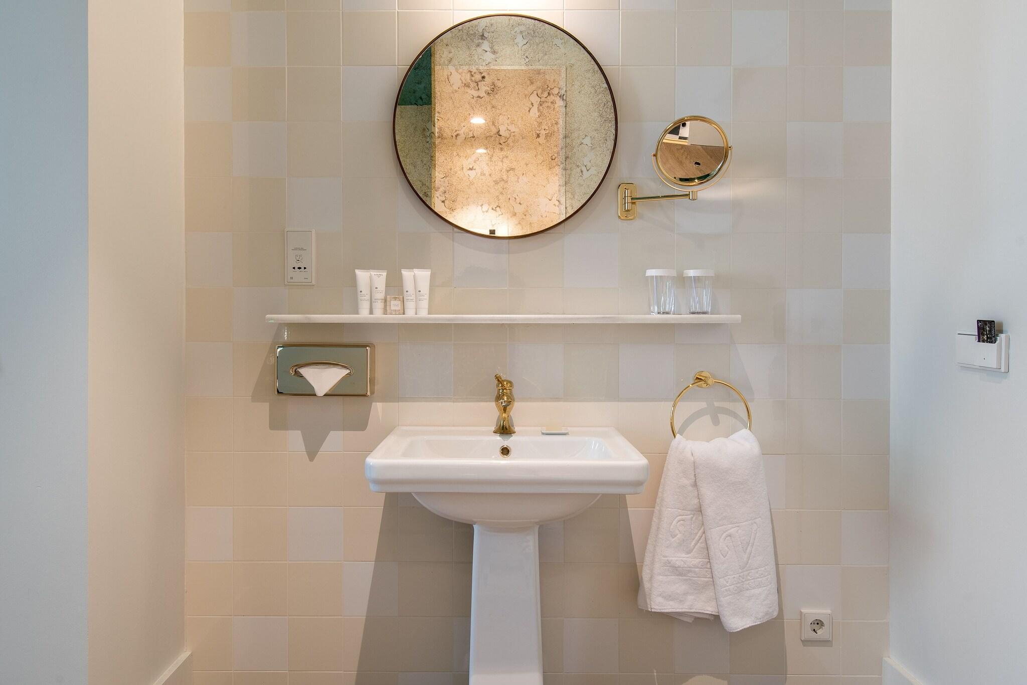 Suite with Double Bed