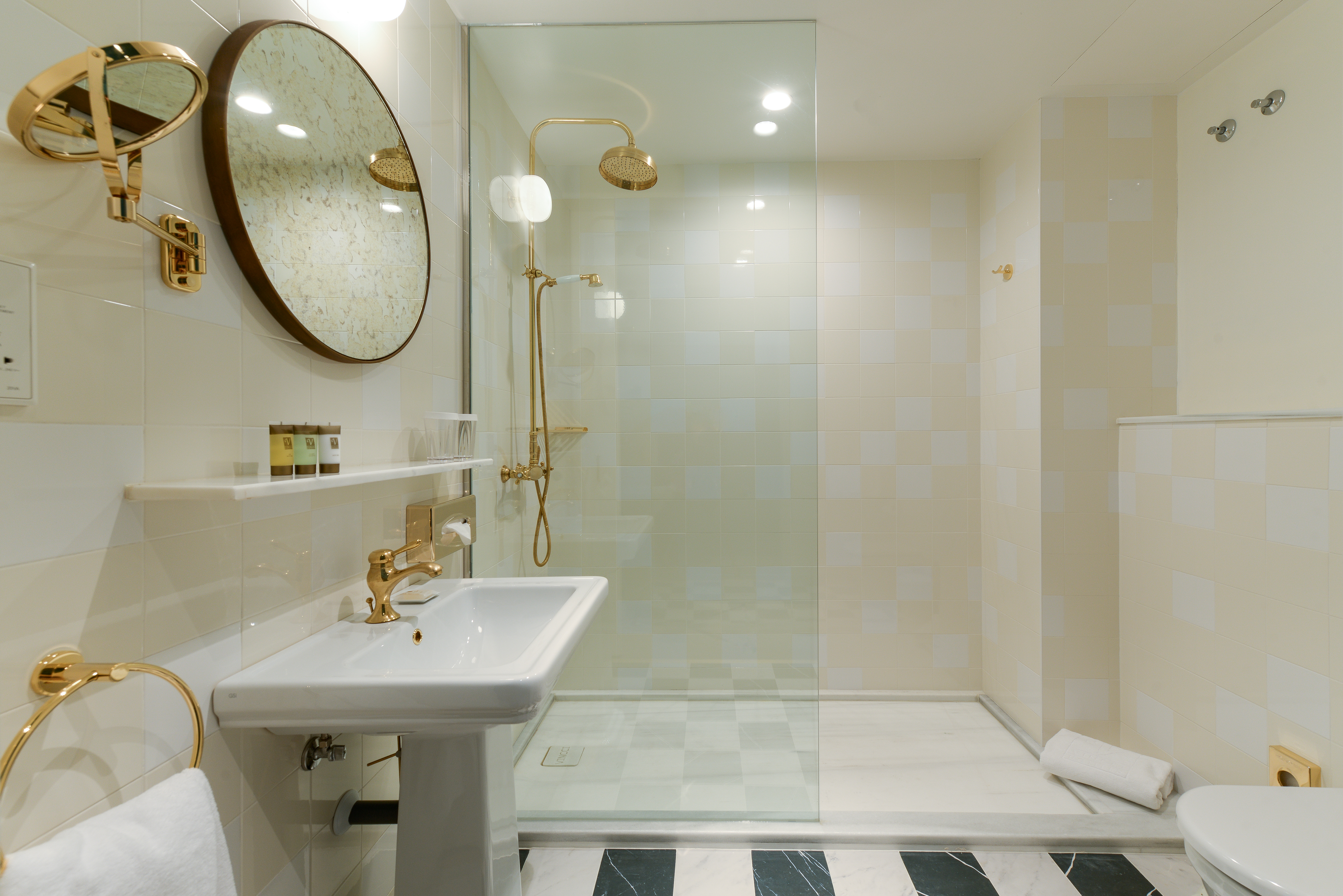 Double Single City View