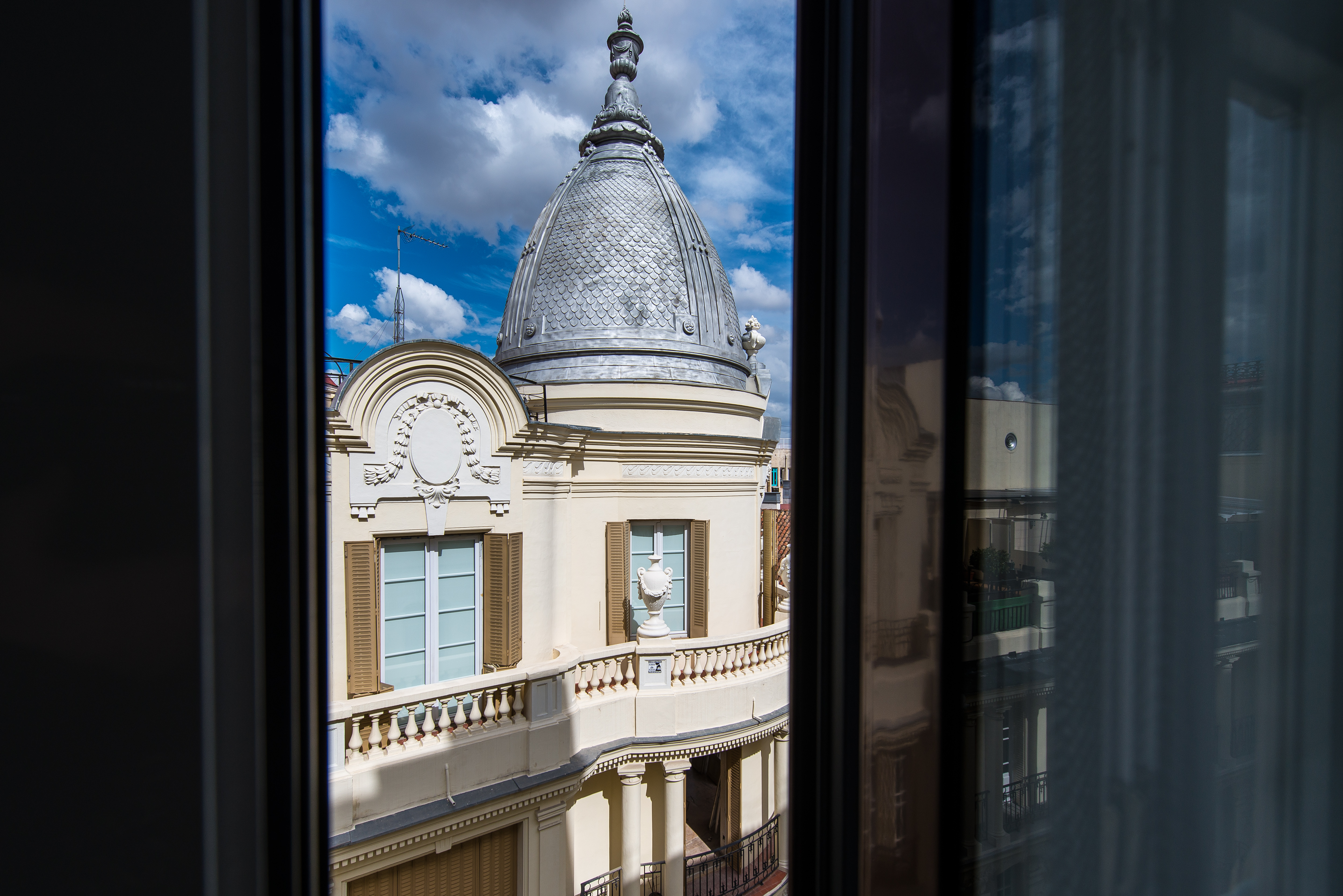 Double Single City View