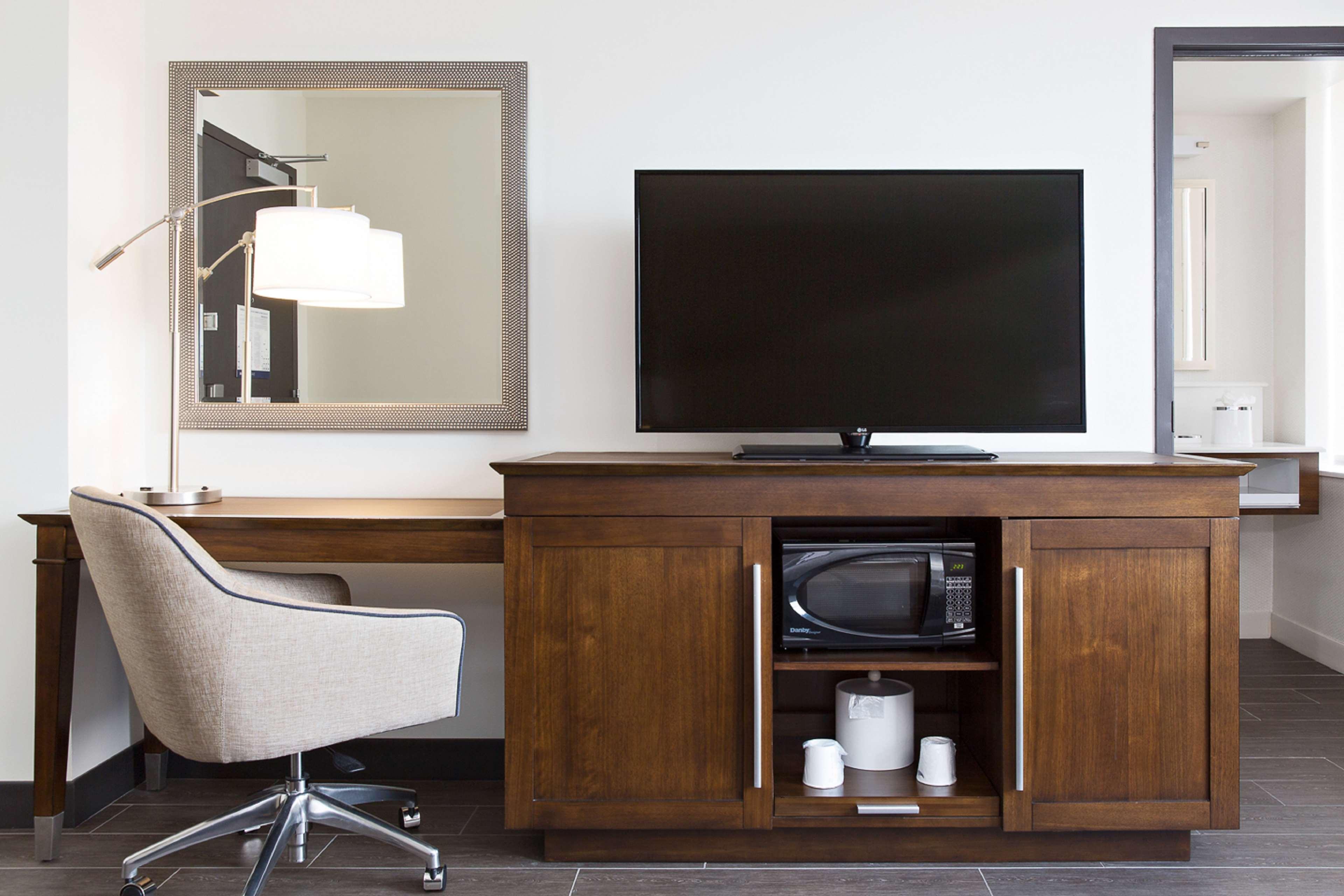 Room Premium King Bed