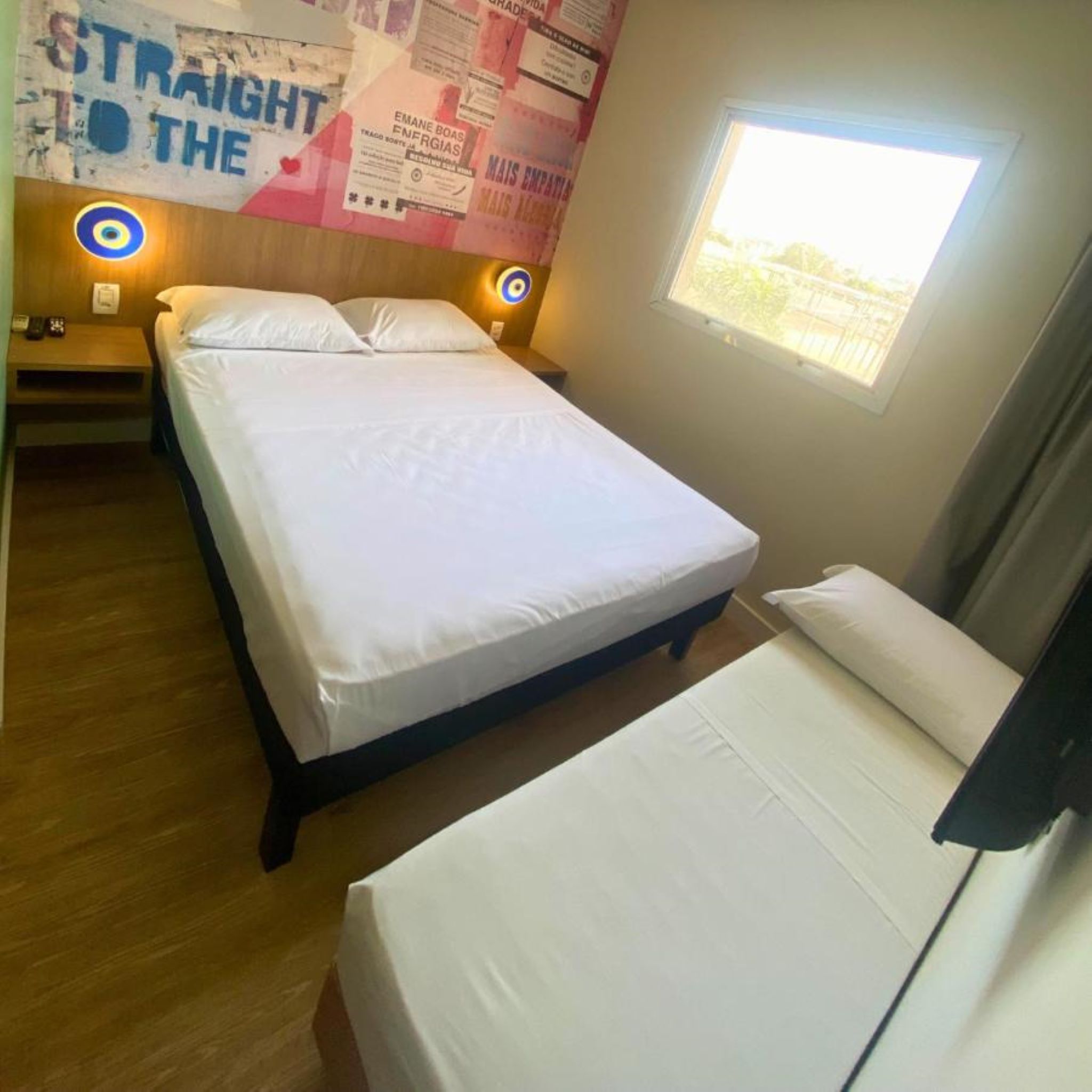 Family Room Capacity 2