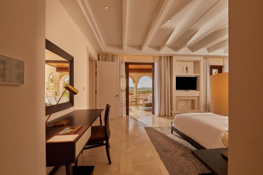 Suite One Bedroom with Terrace