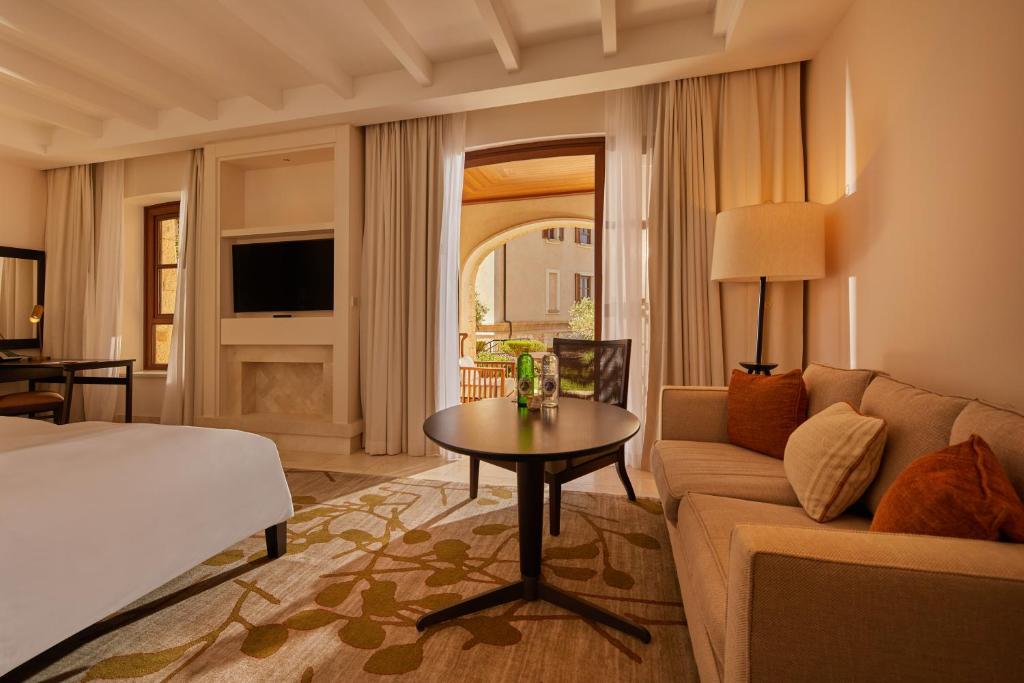 Junior Suite Garden View