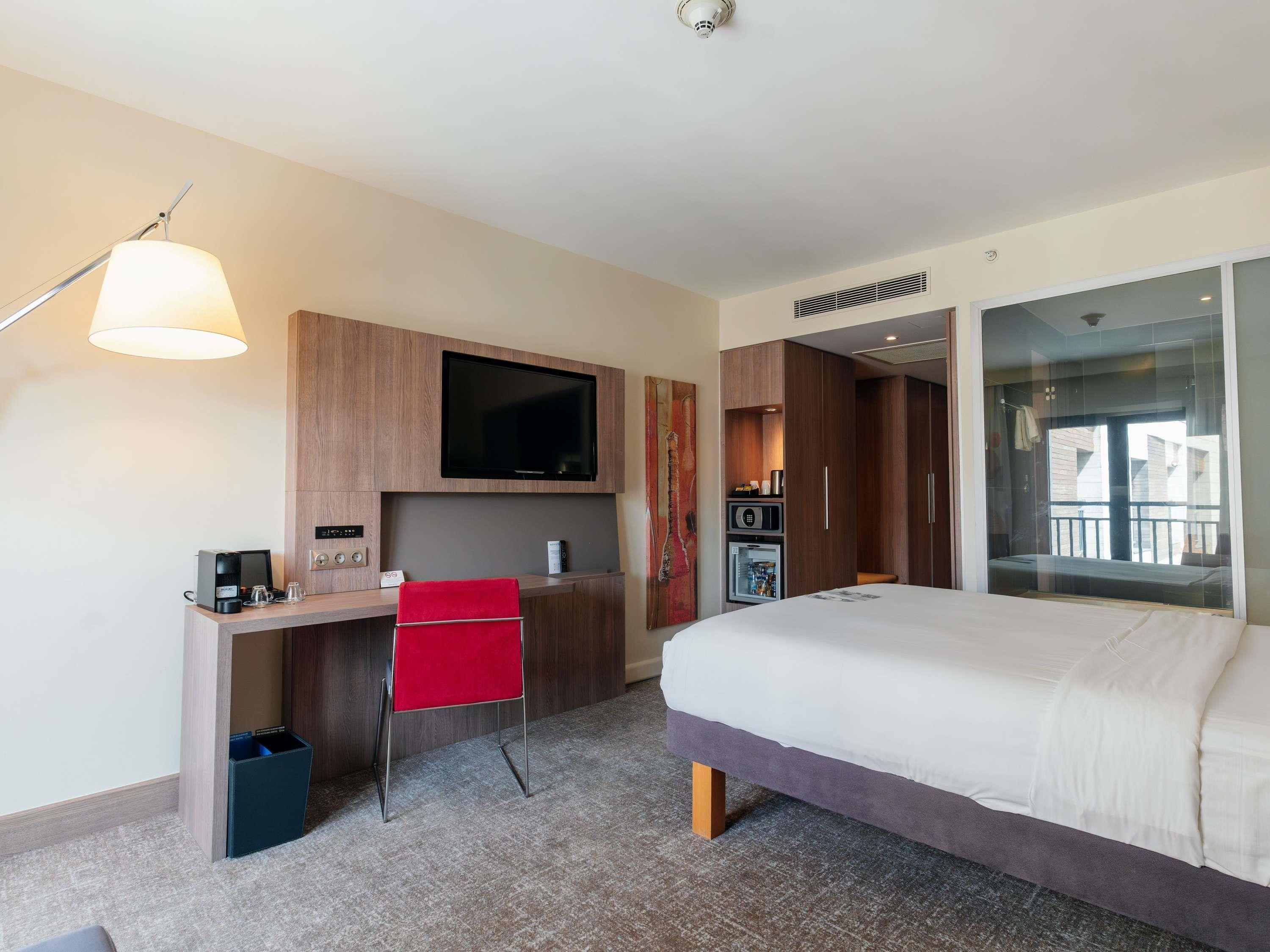 Double Superior Queen Bed