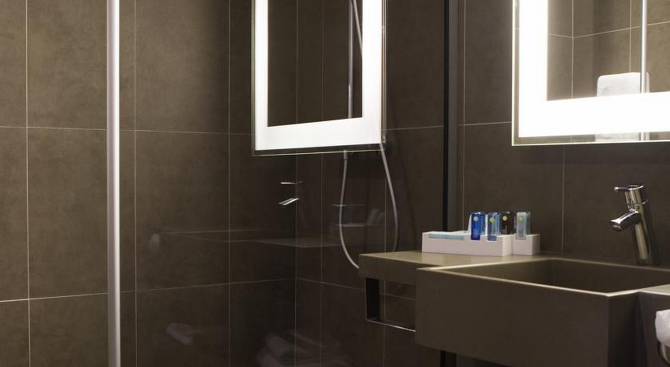 Double Single Superior