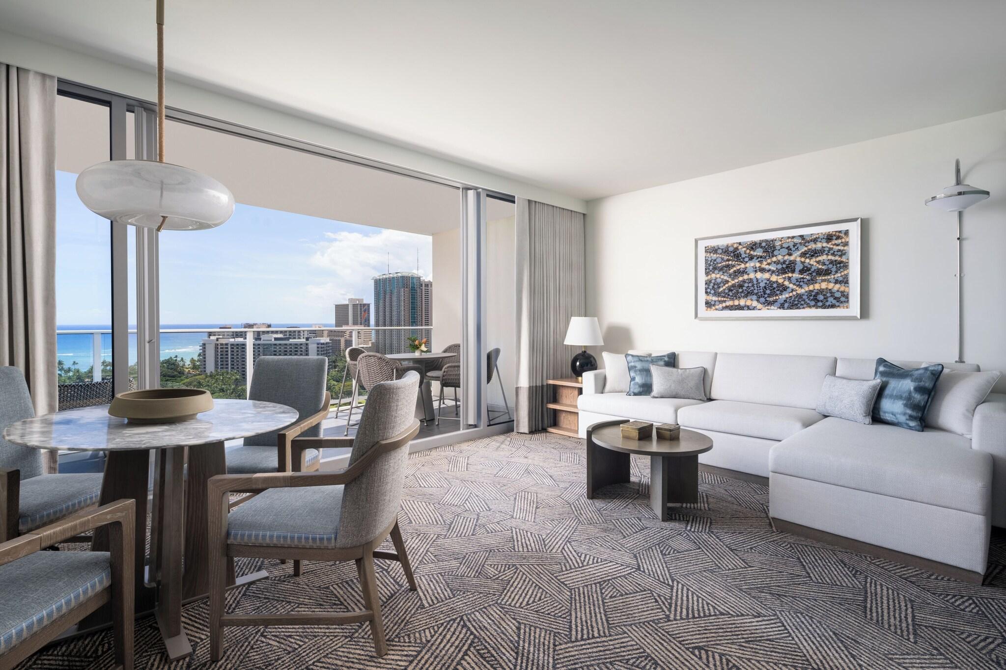 Suite Deluxe with Views
