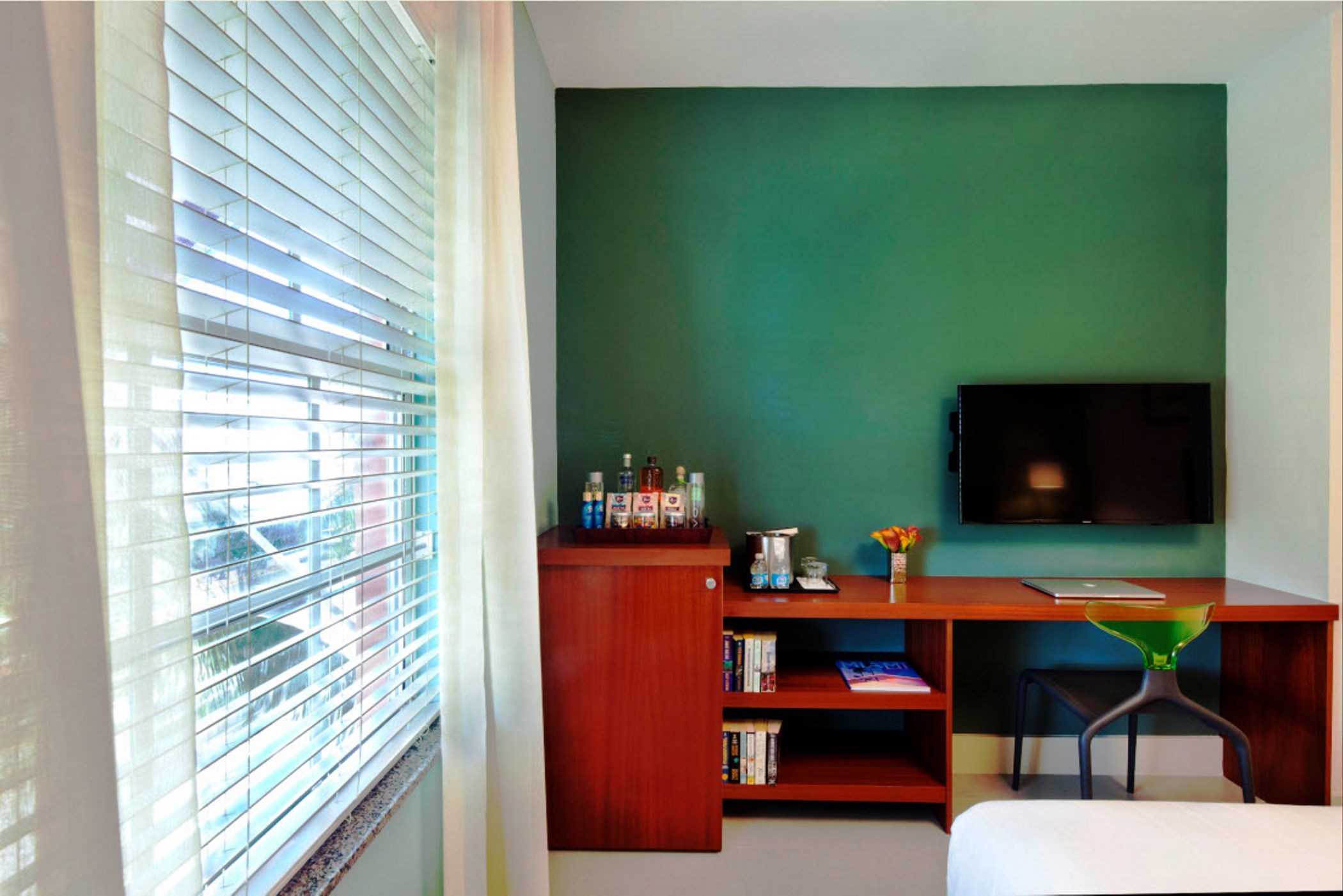 Double Queen Size Bed