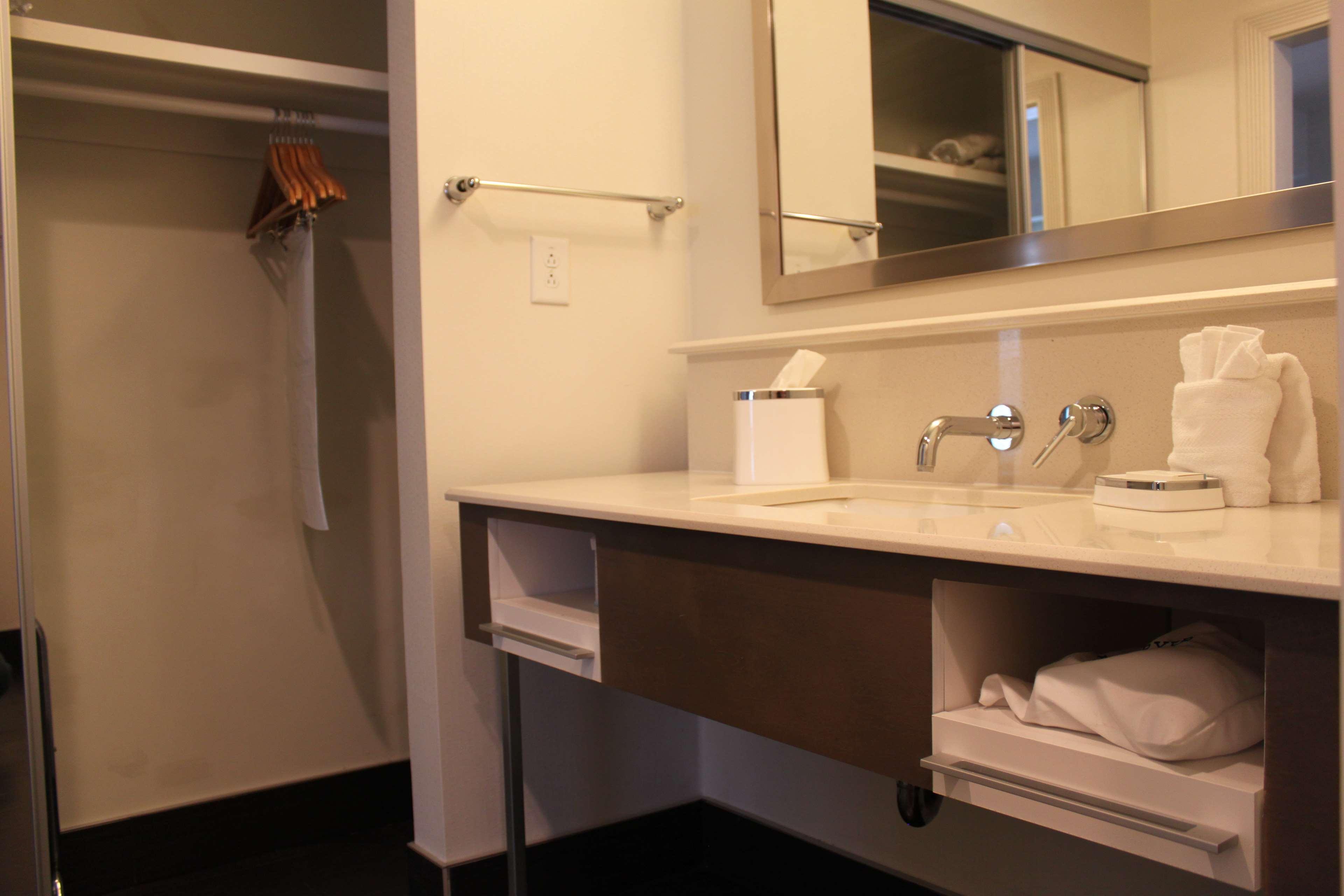 Suite King Bed Non Smoking