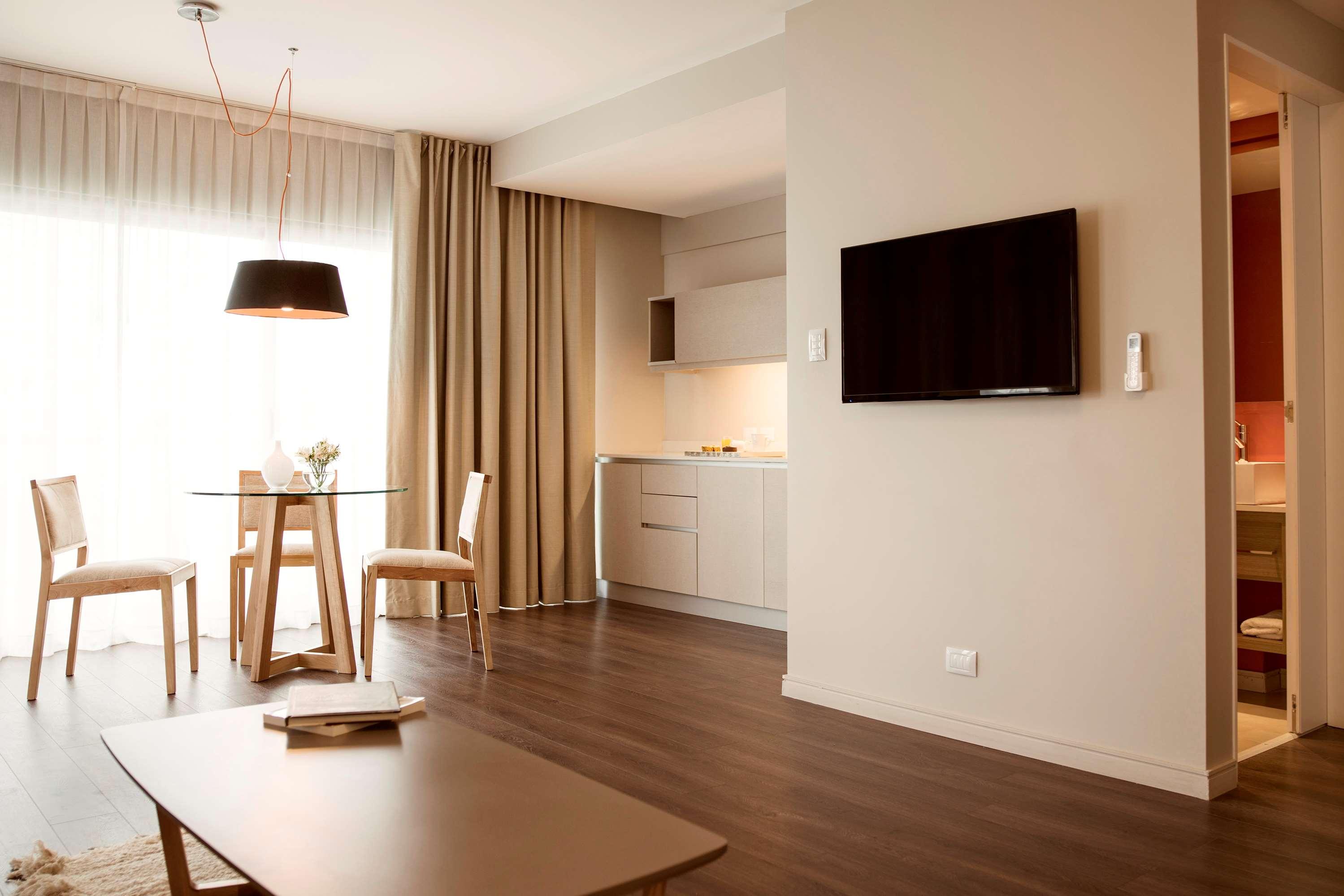 Suite Queen Size Bed