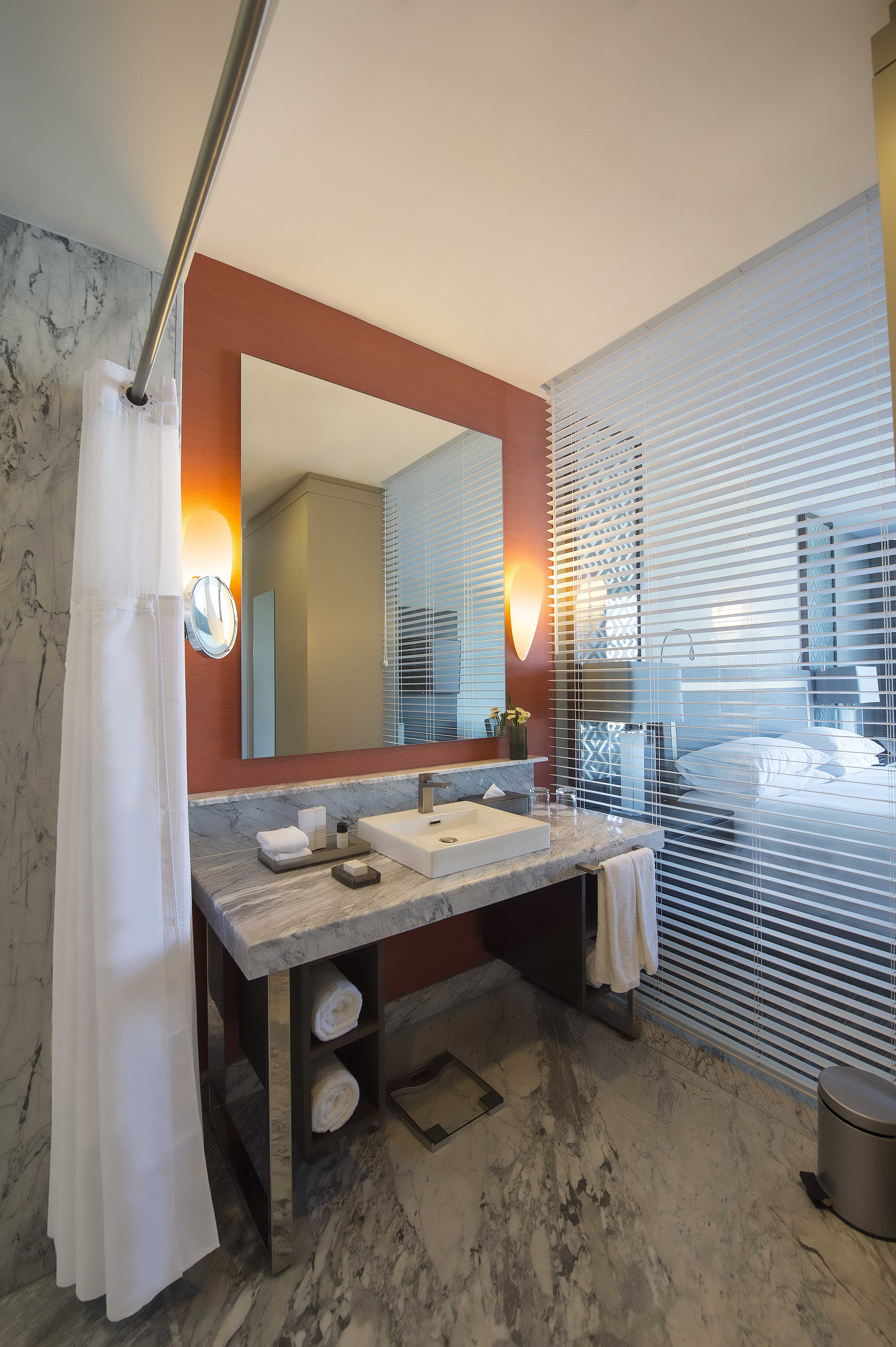 Room Deluxe King Bed