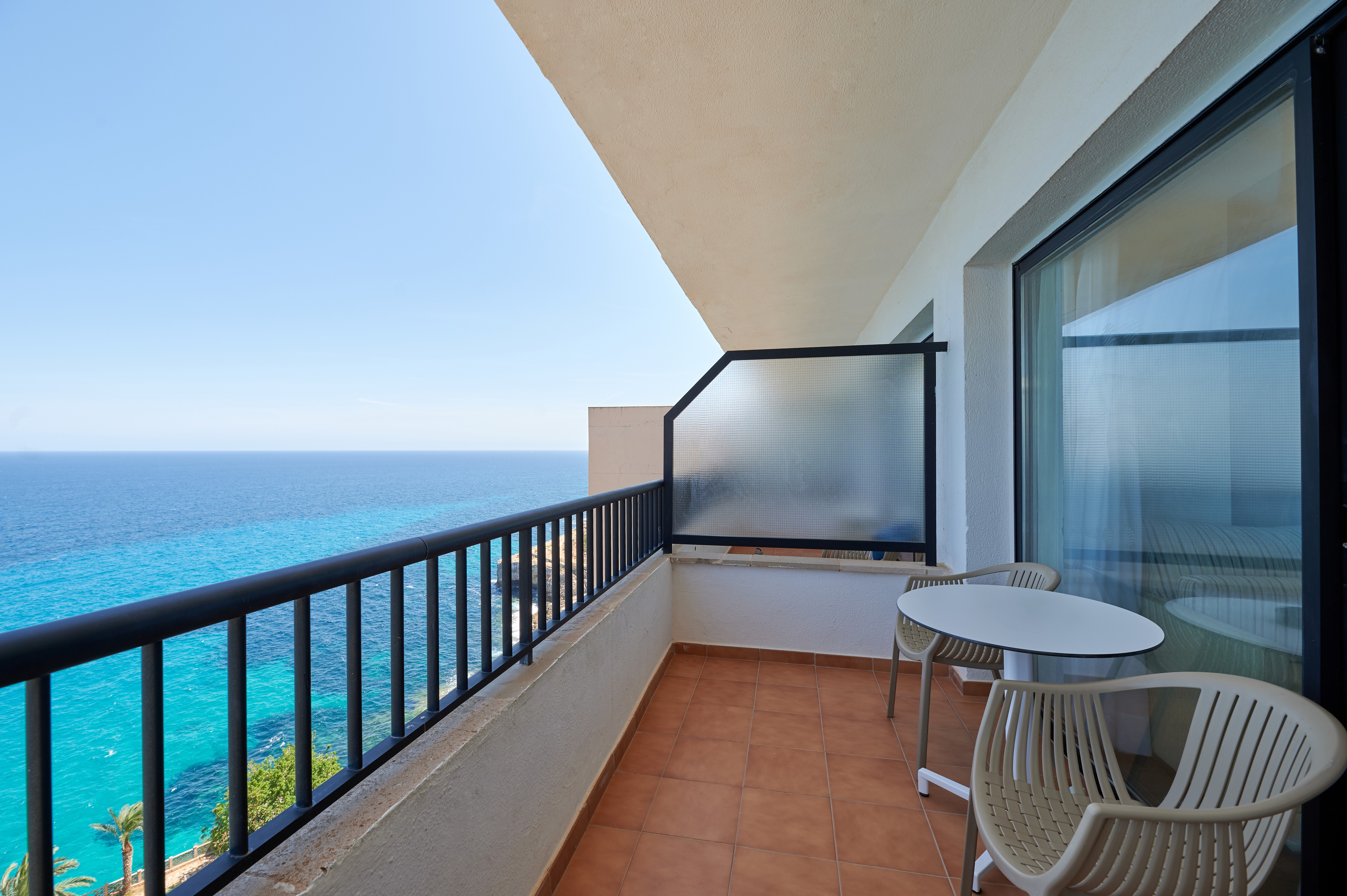 Double Single Sea Front