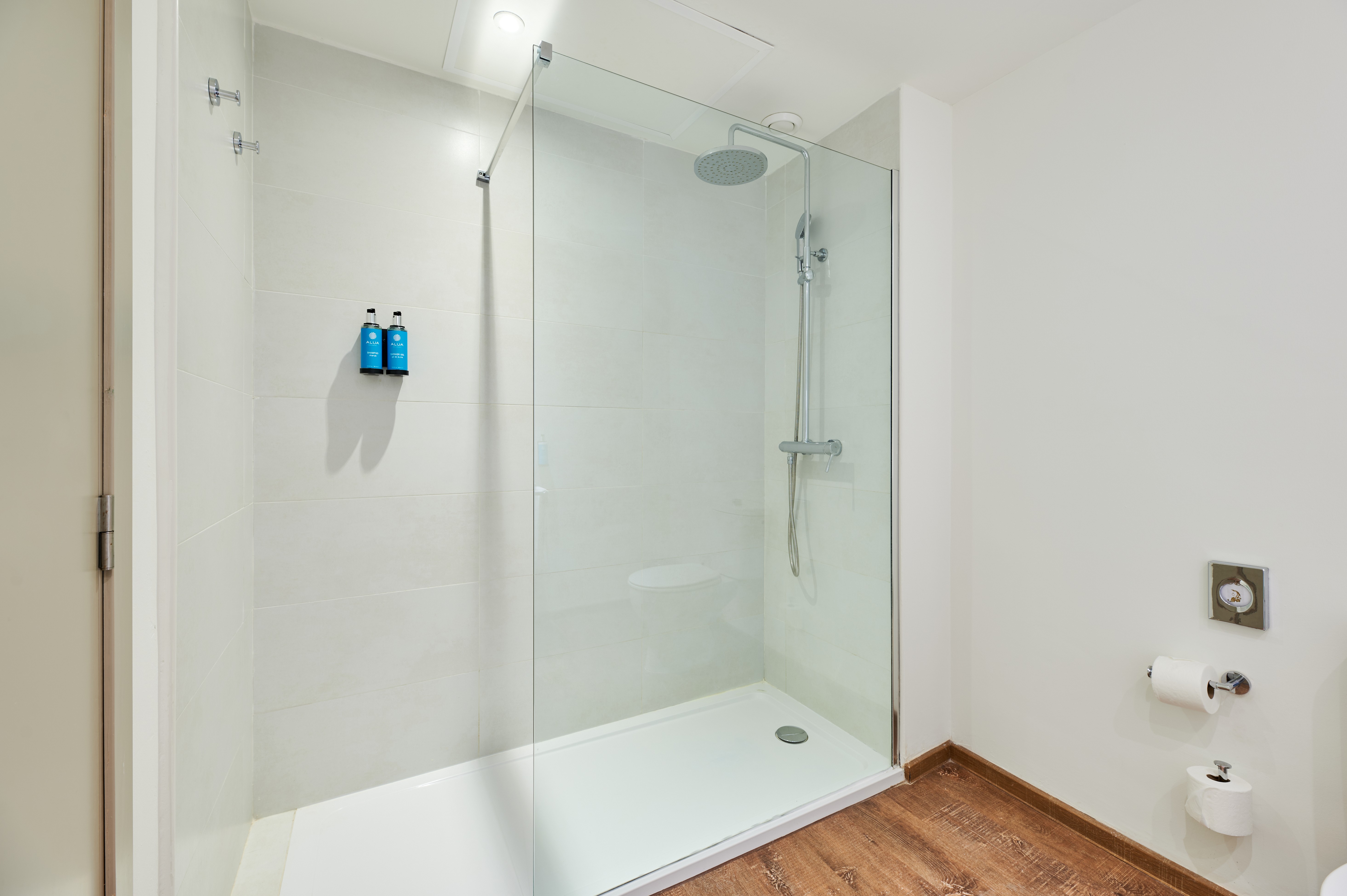 Double Single Sea Front