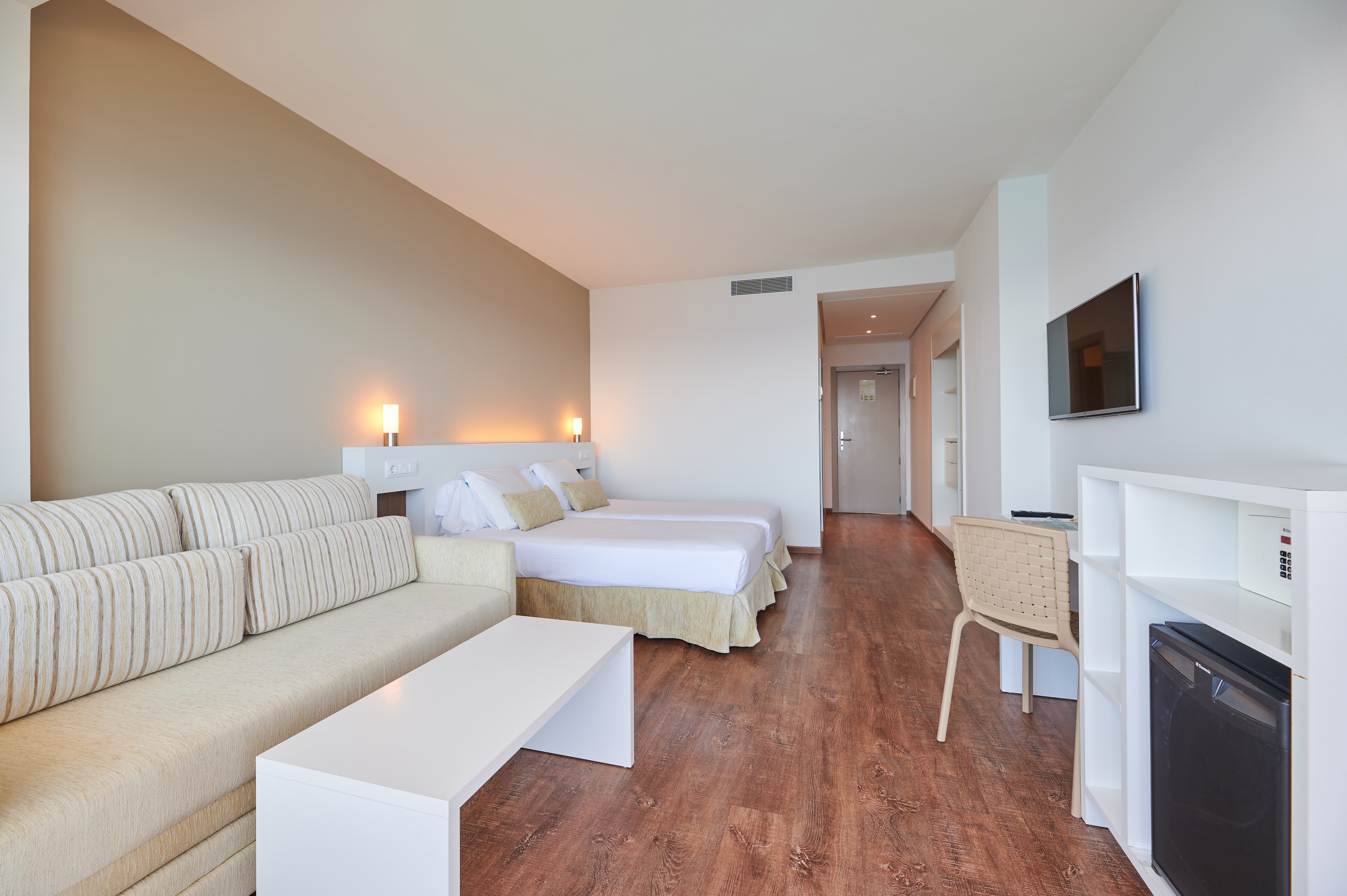 Double or Twin Sea Front