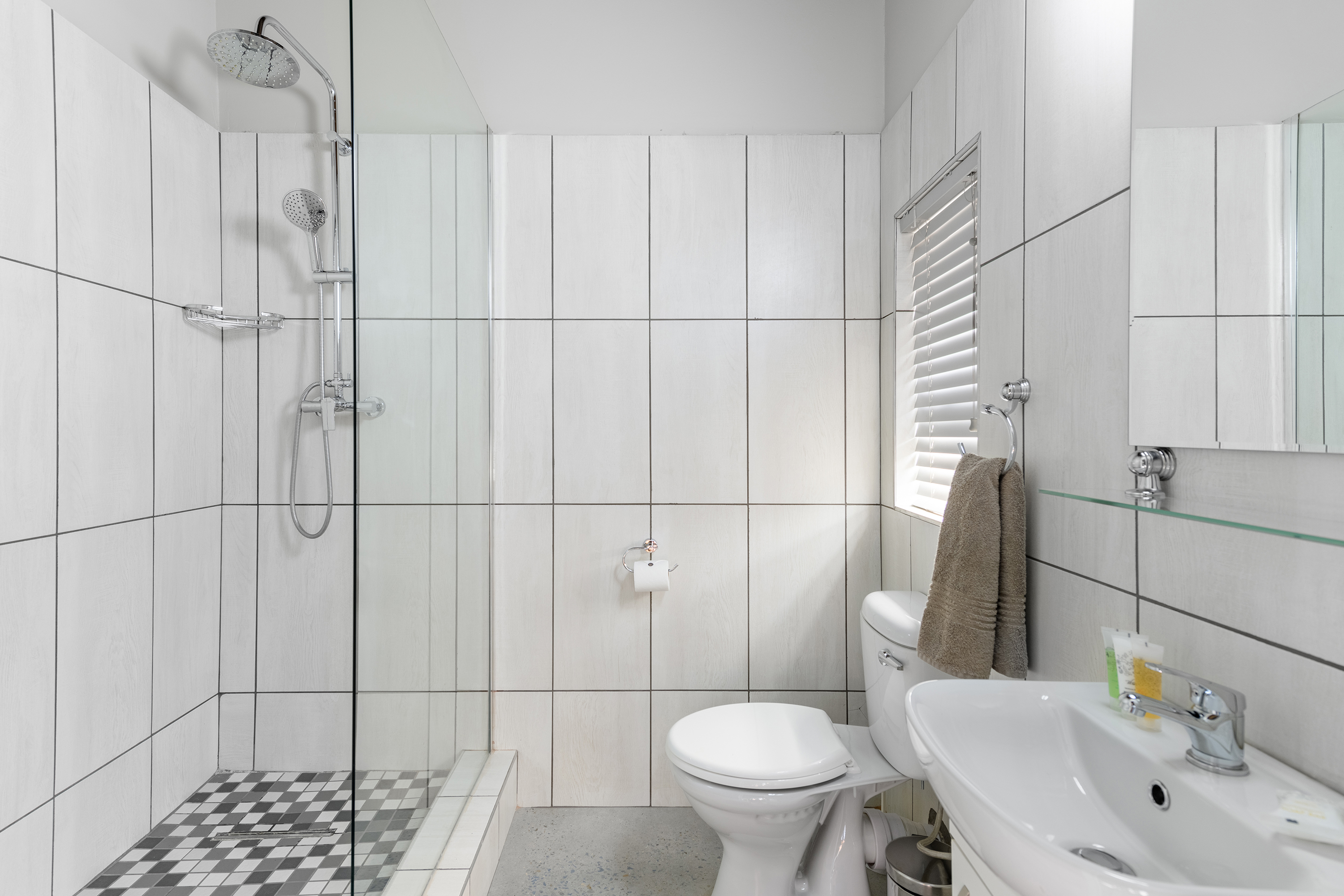 Double Queen Size Bed