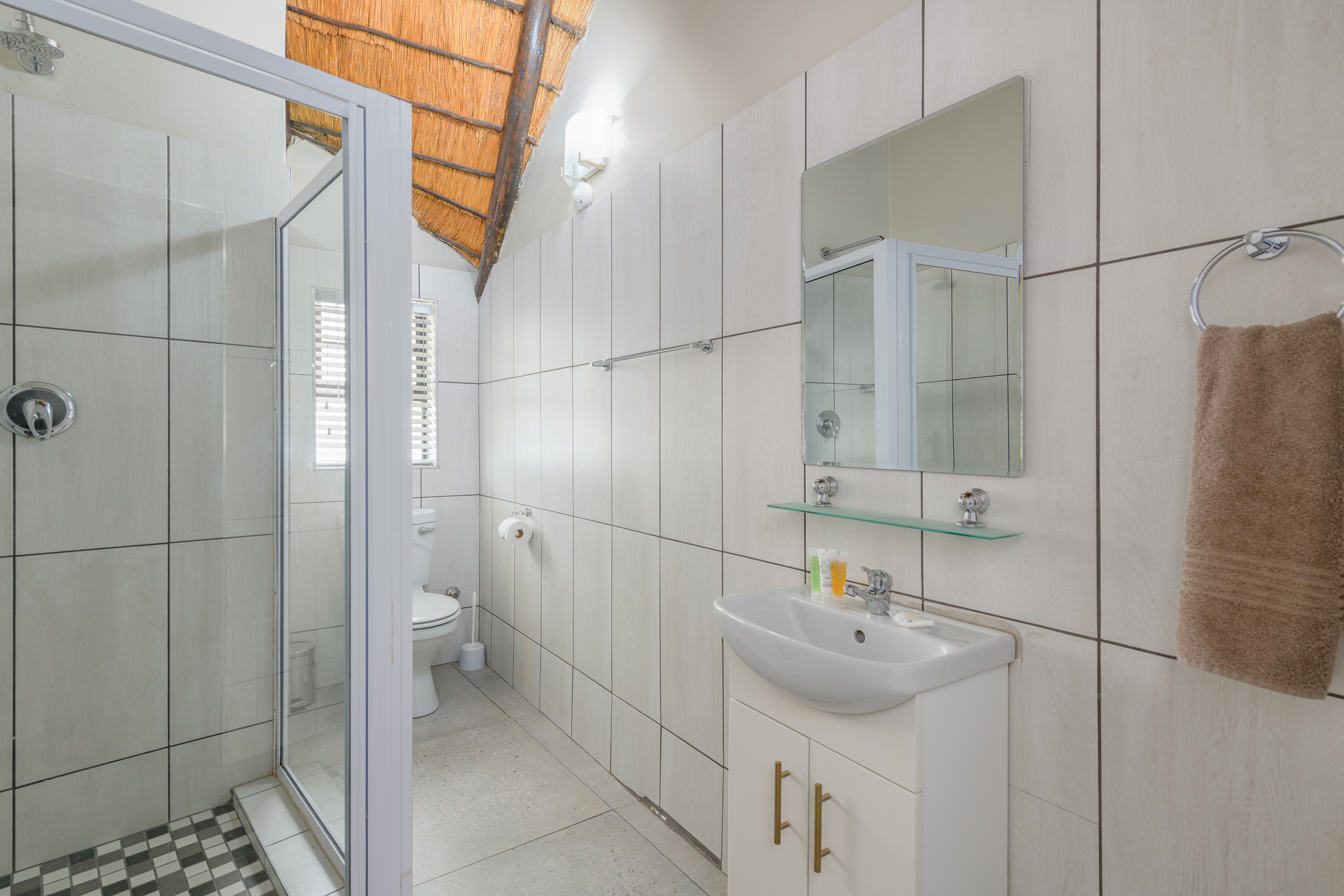 Double Queen Size Bed