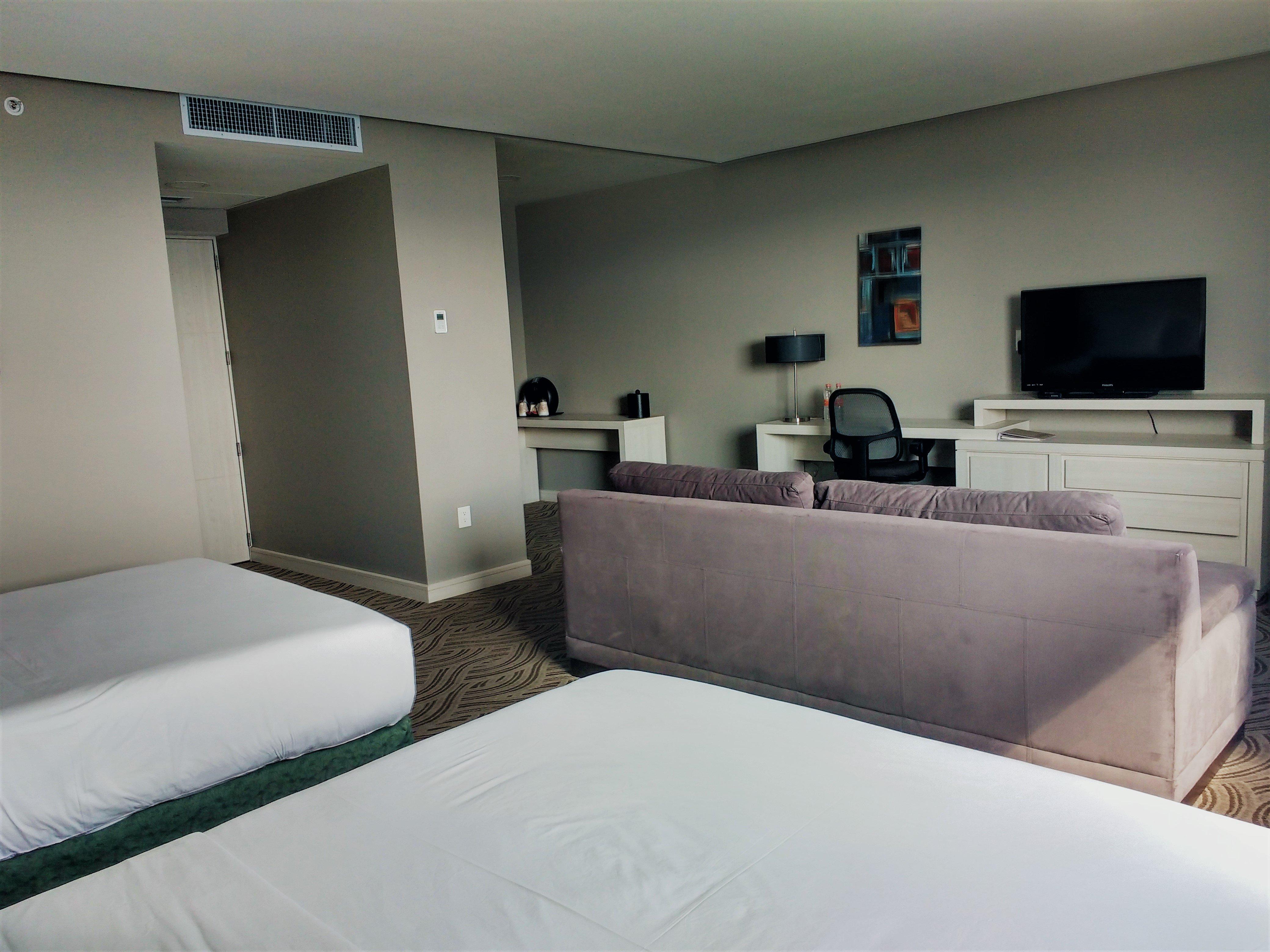 Suite Two Queen Beds