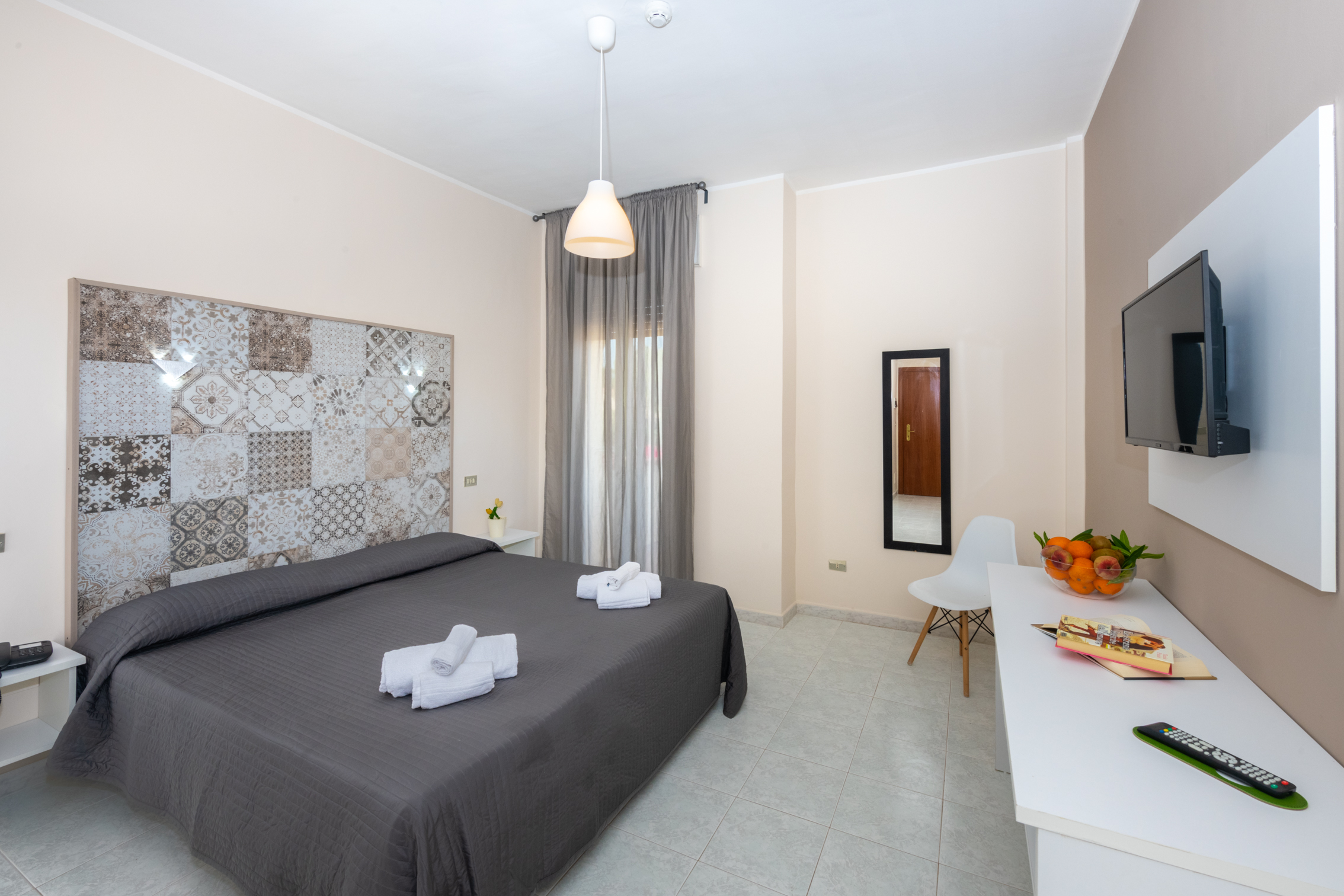 Double or Twin Standard