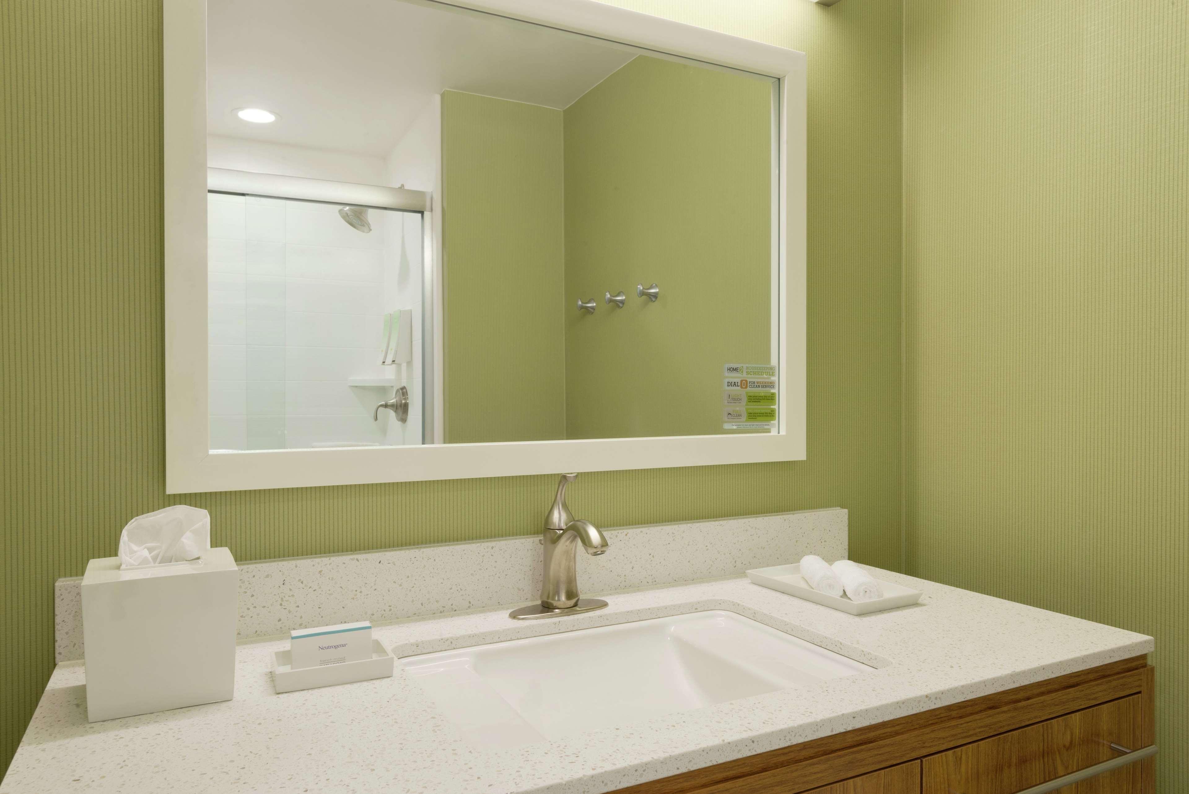 Suite Two Queen Beds Non Smoking