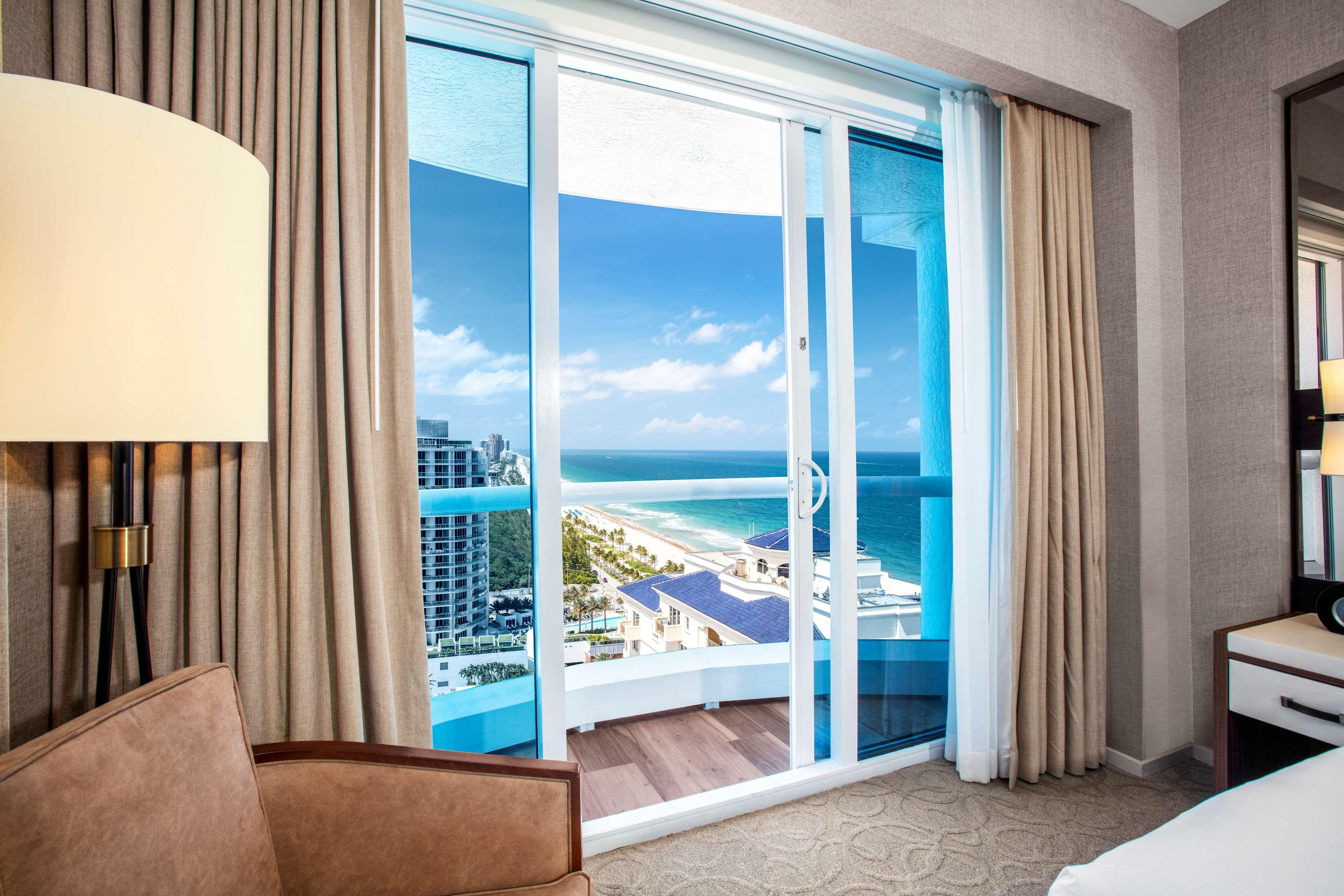 Suite Partial Ocean View