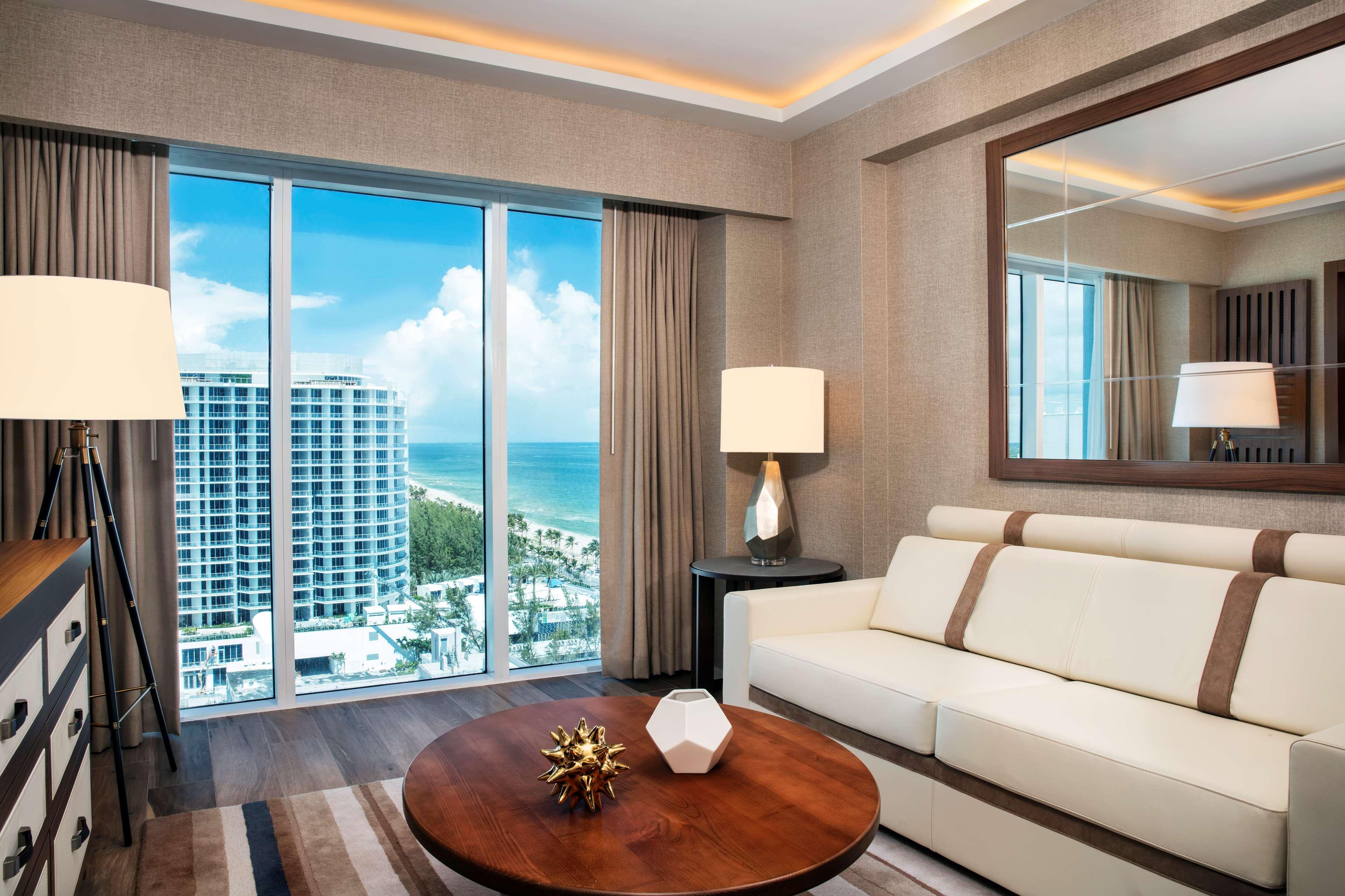 Suite Partial Ocean View