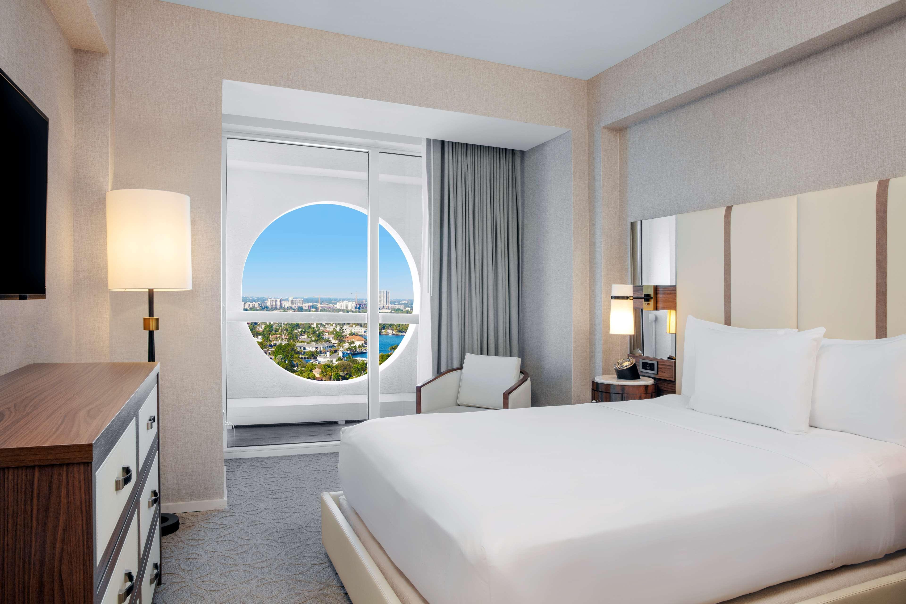 Junior Suite Ocean View with Balcony