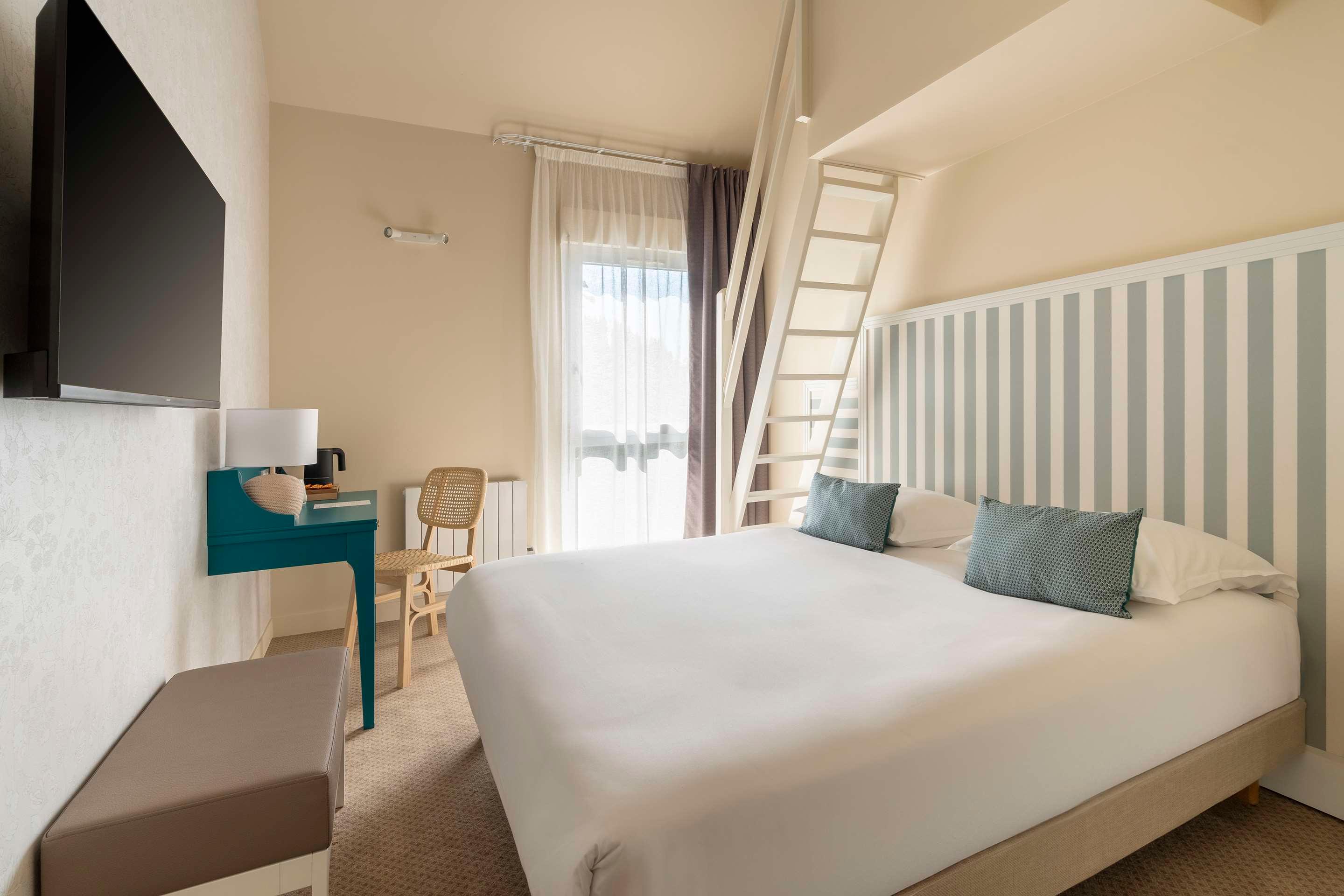 Family Room Standard